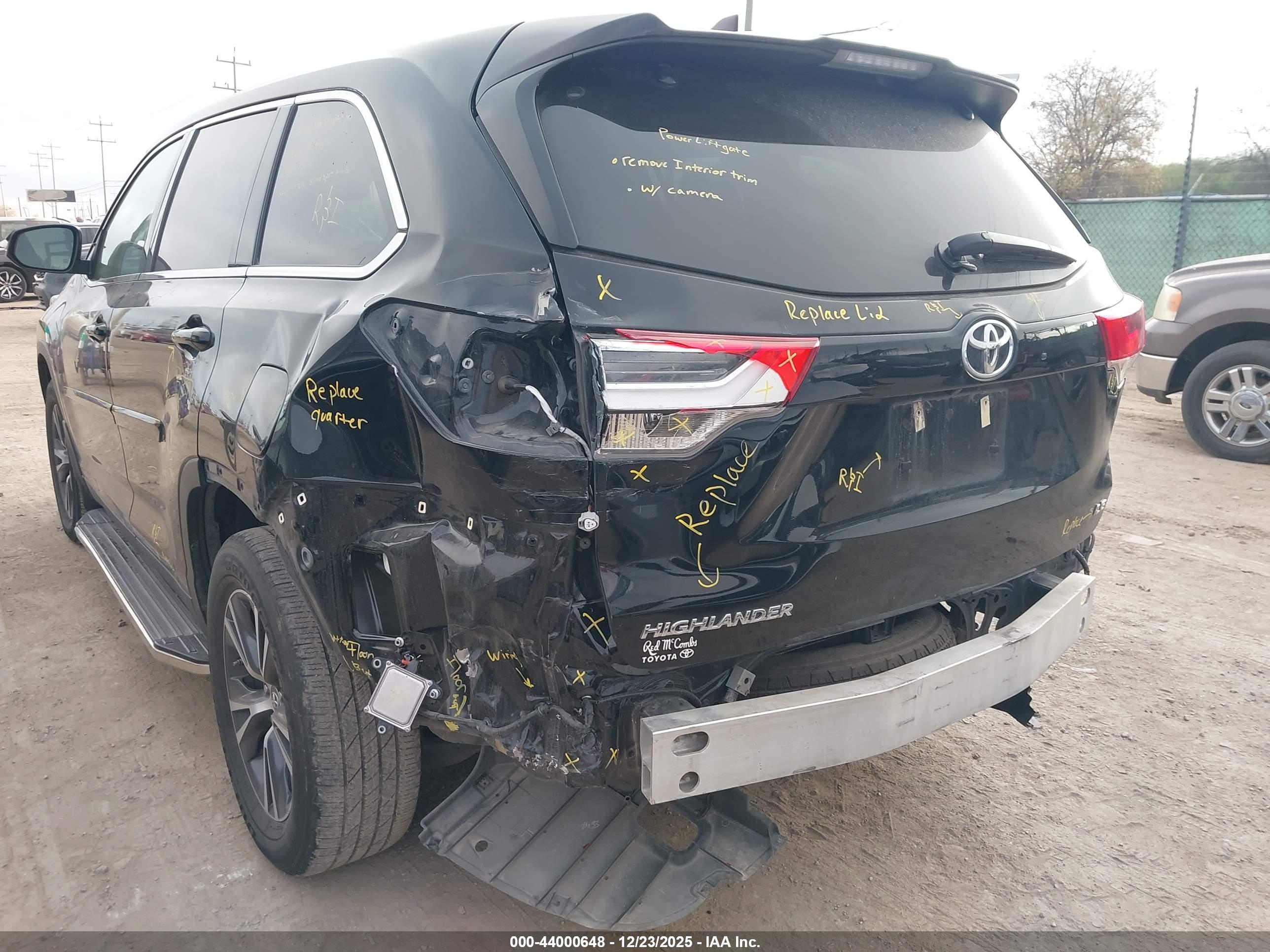 TOYOTA HIGHLANDER image 6