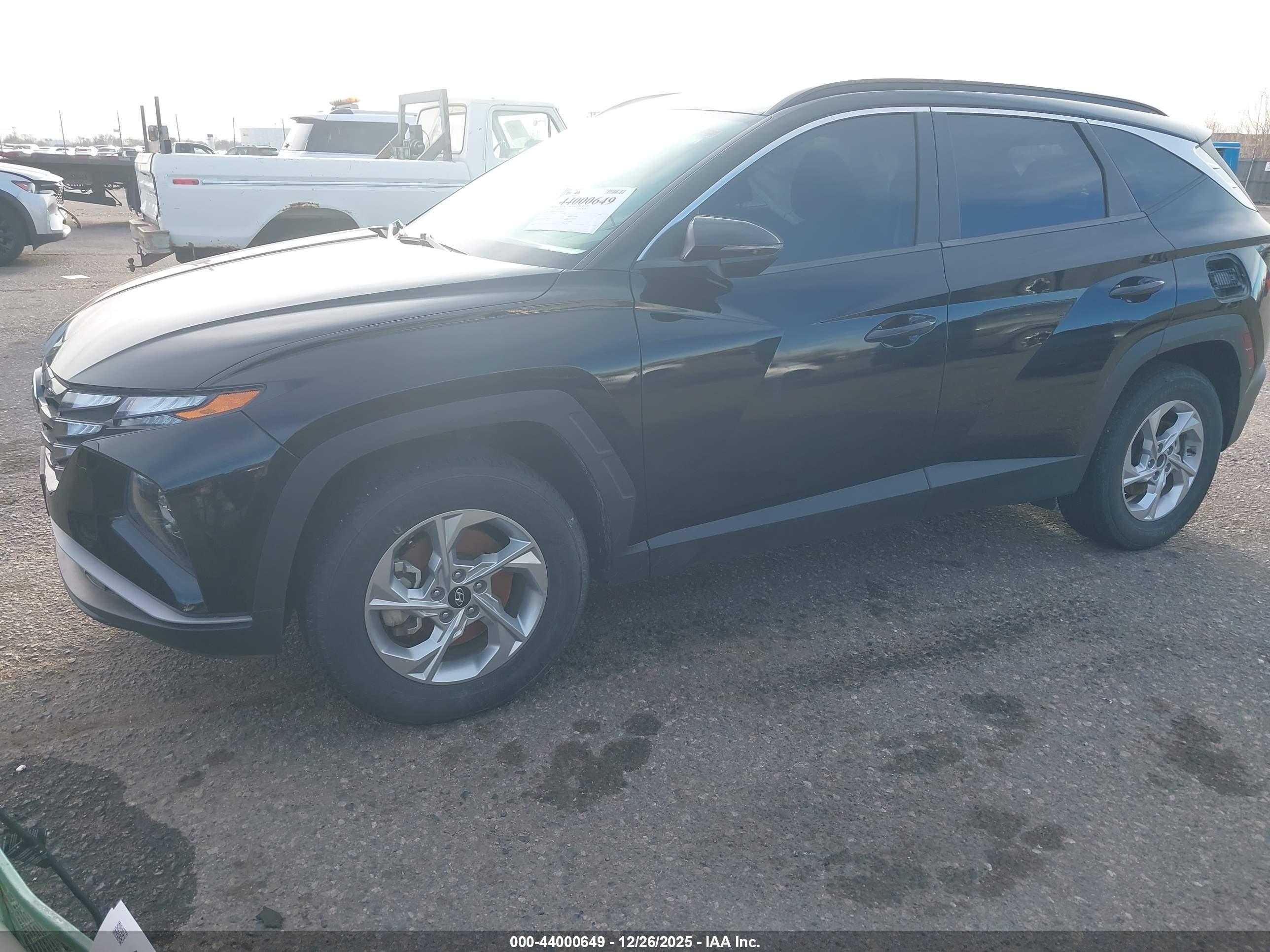 HYUNDAI TUCSON image 2