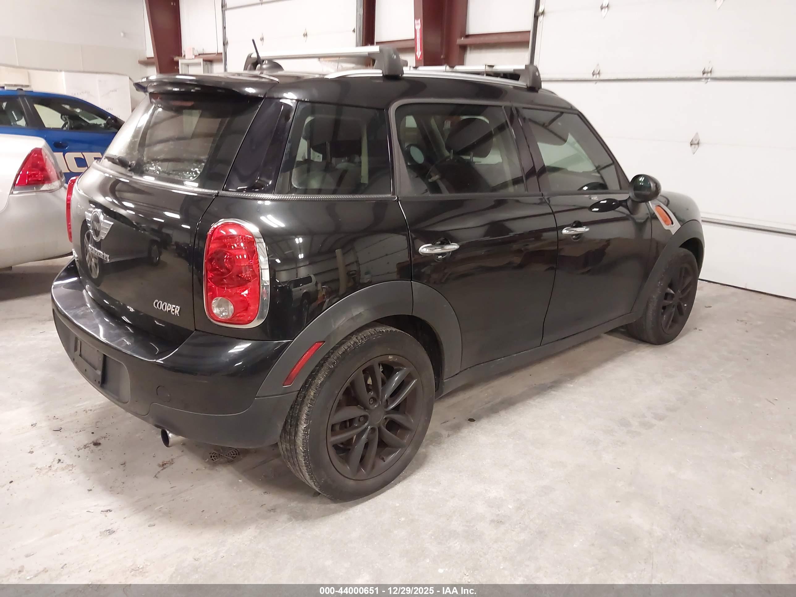 MINI COOPER image 4
