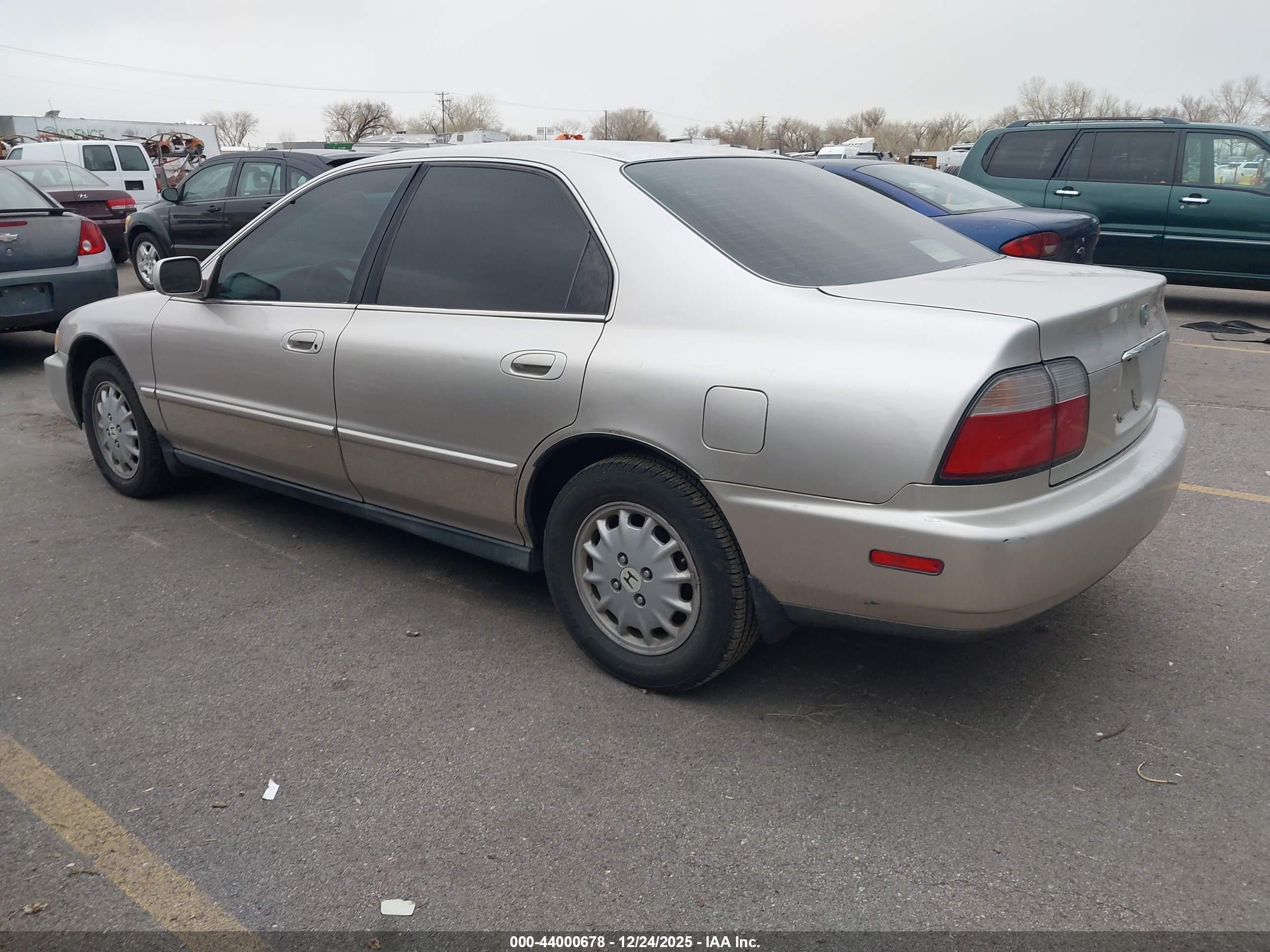HONDA ACCORD image 3