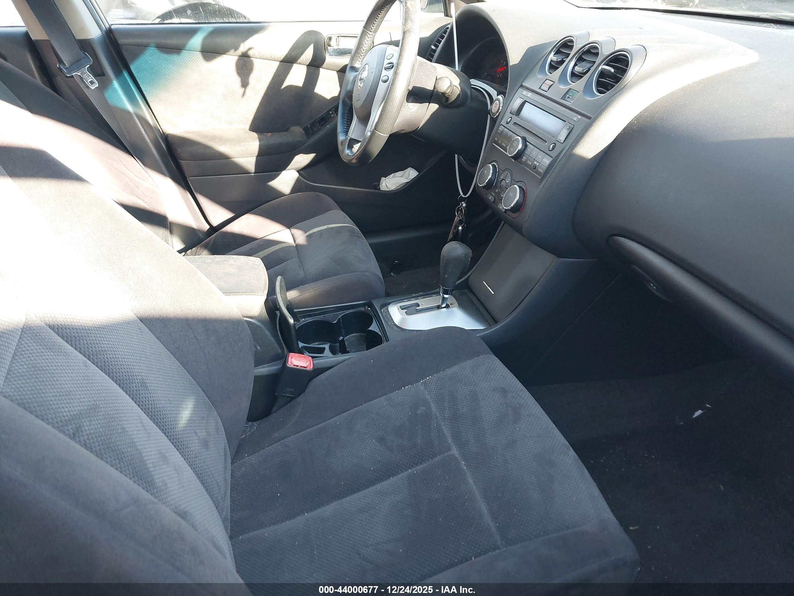NISSAN ALTIMA image 5