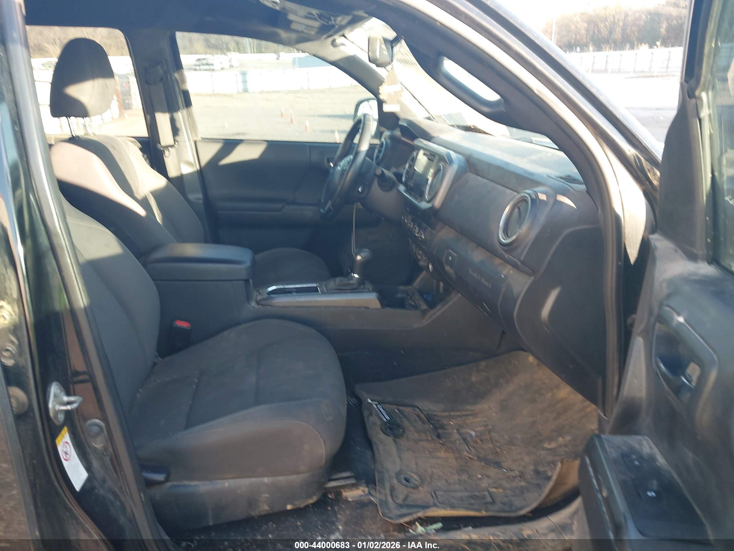 TOYOTA TACOMA image 5