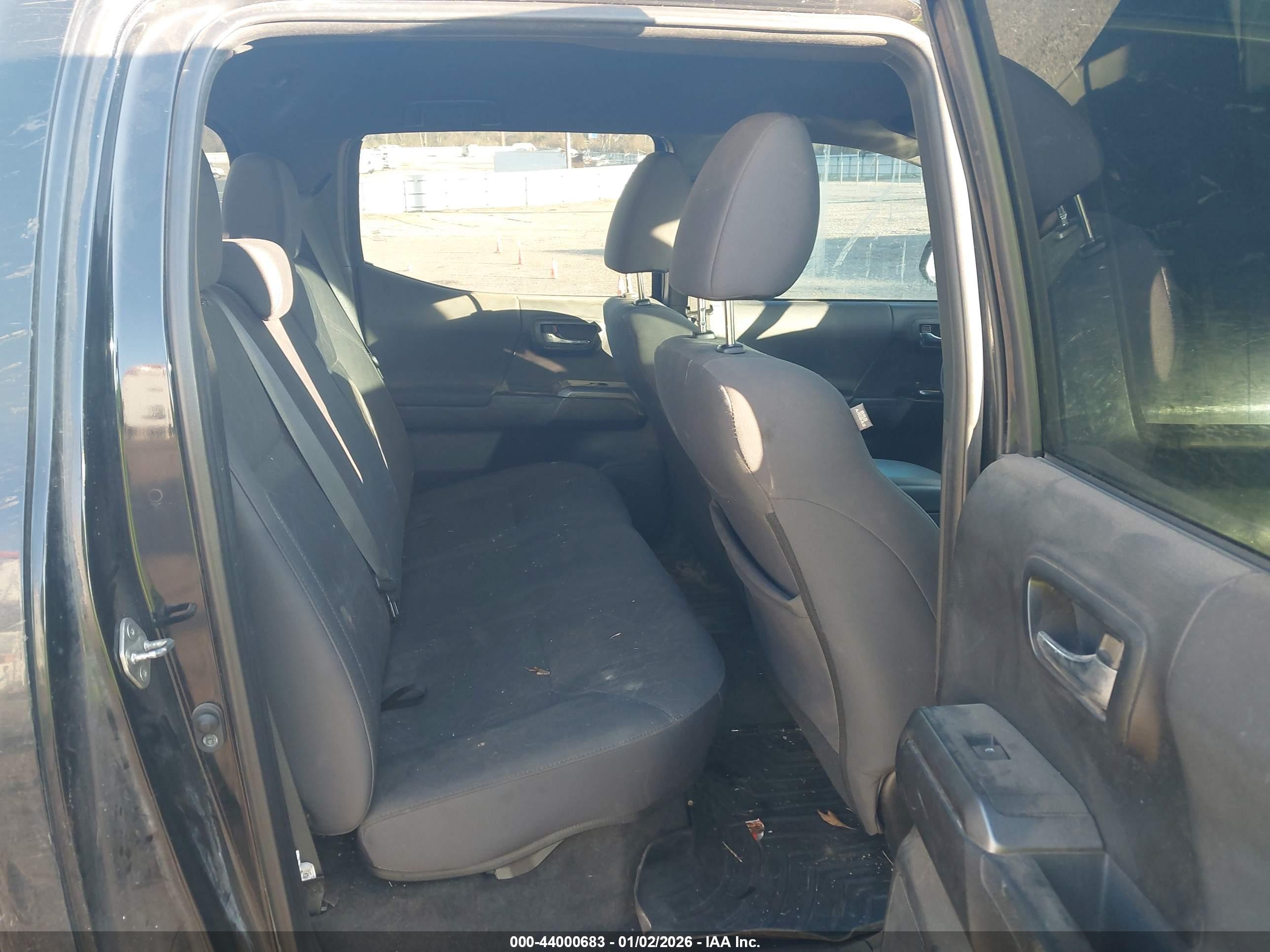TOYOTA TACOMA image 8