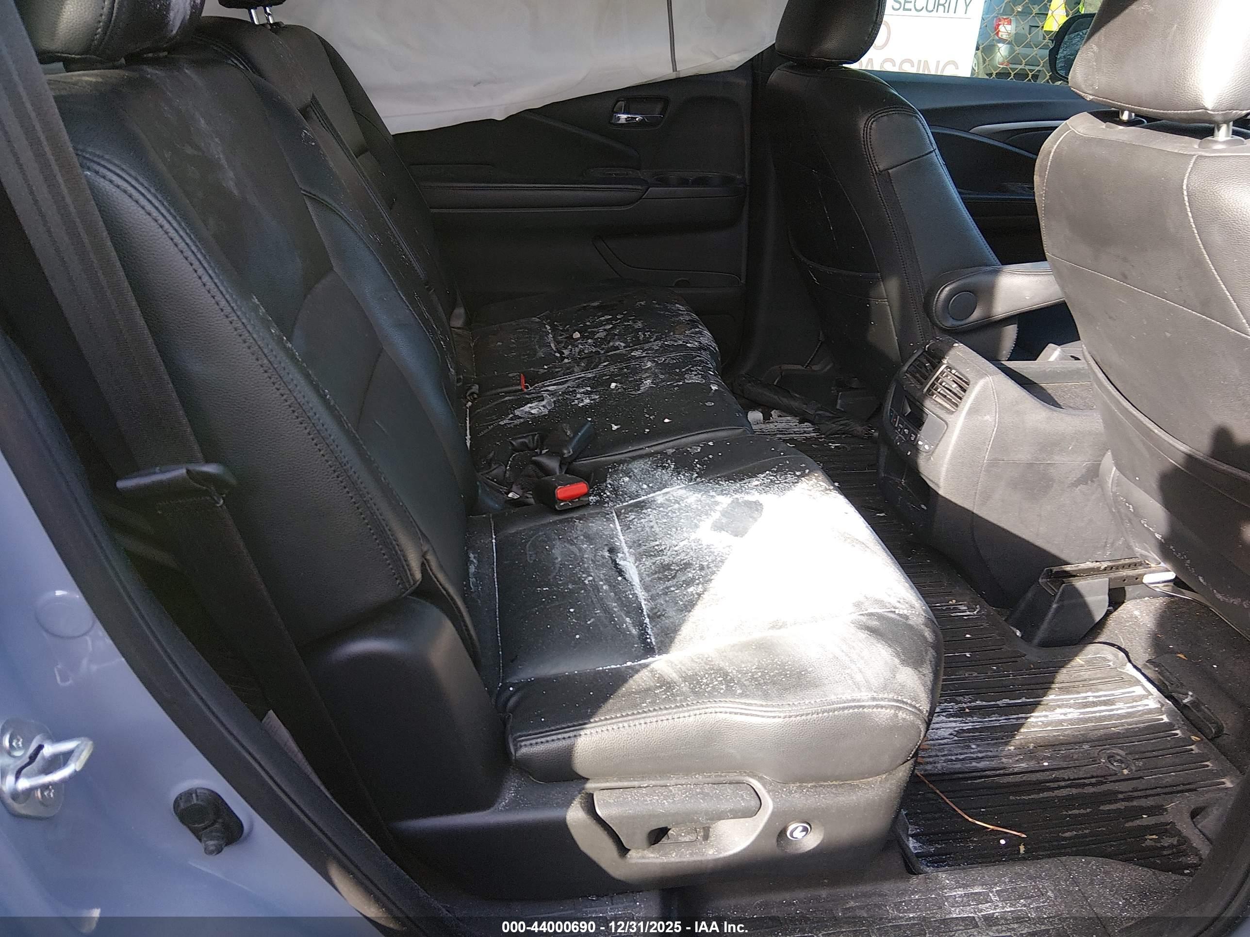 HONDA PILOT image 8