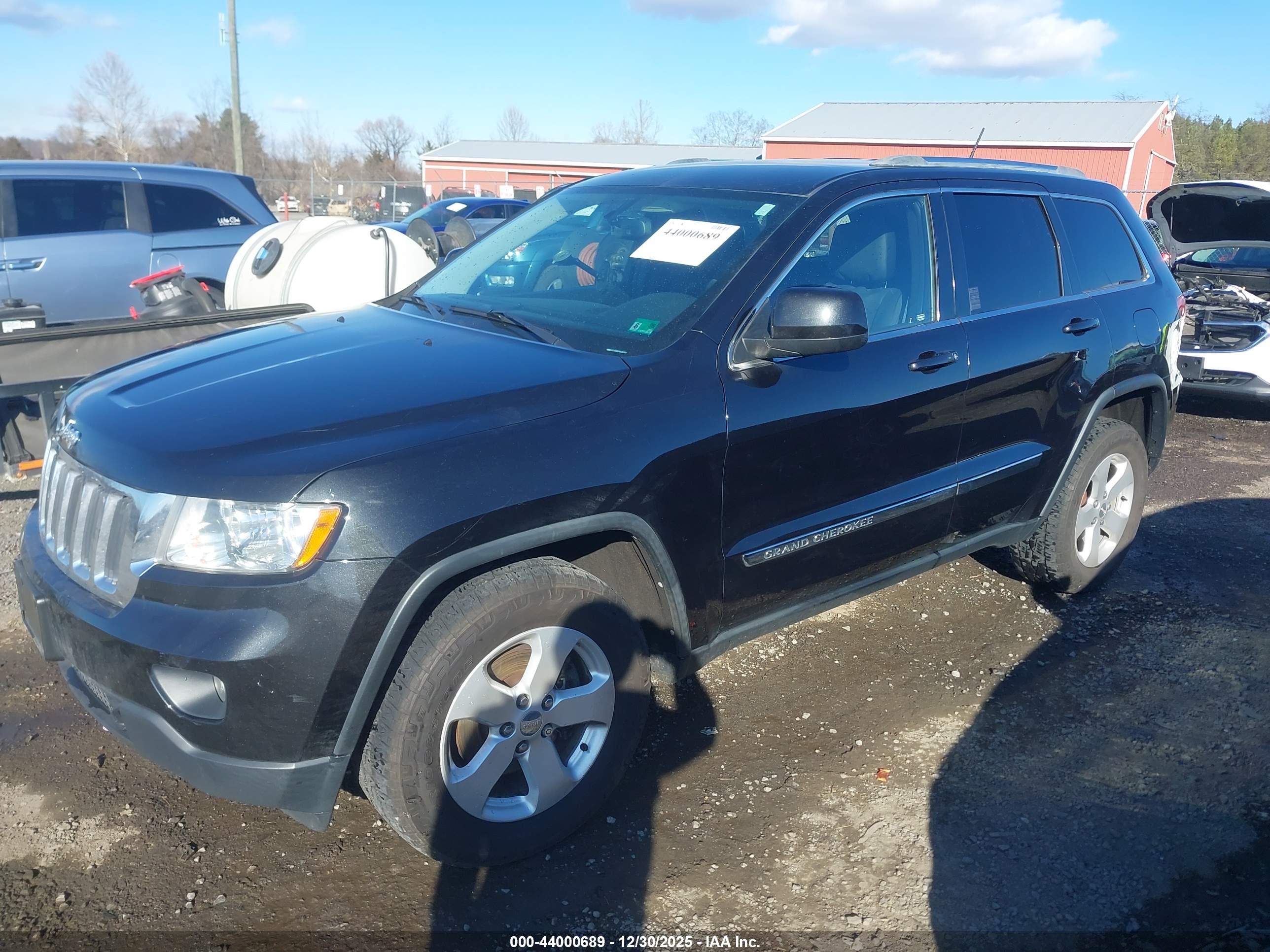 JEEP GRAND image 2