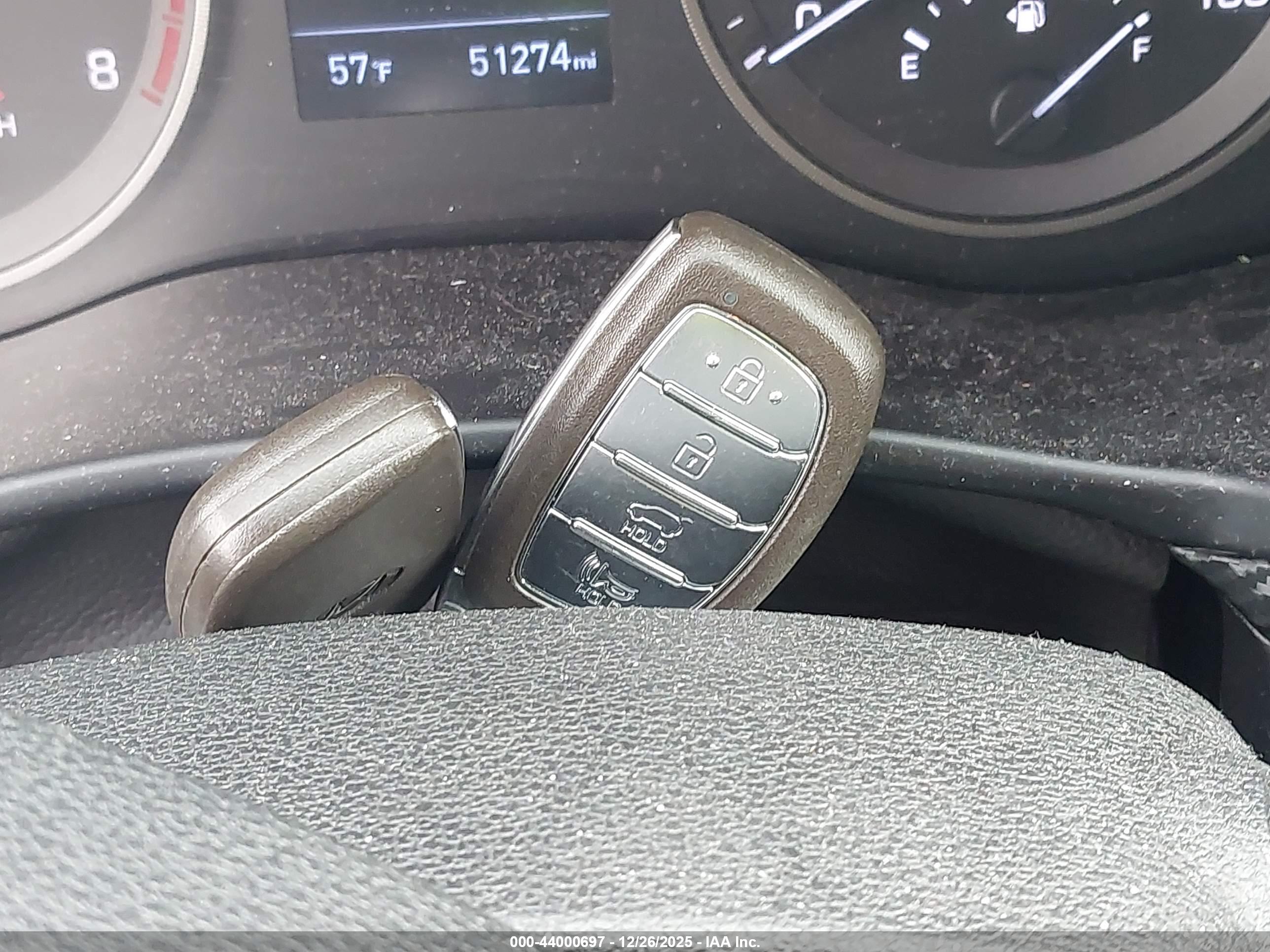 HYUNDAI TUCSON image 11