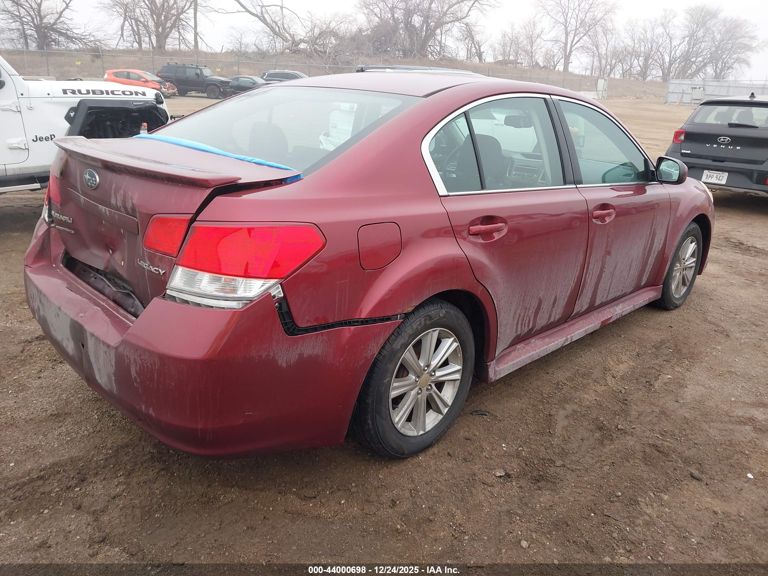 SUBARU LEGACY image 4