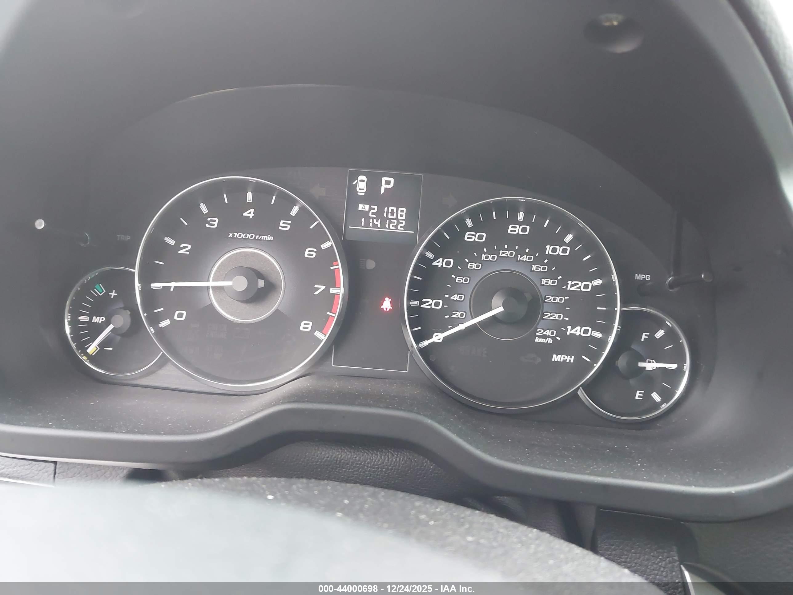 SUBARU LEGACY image 7
