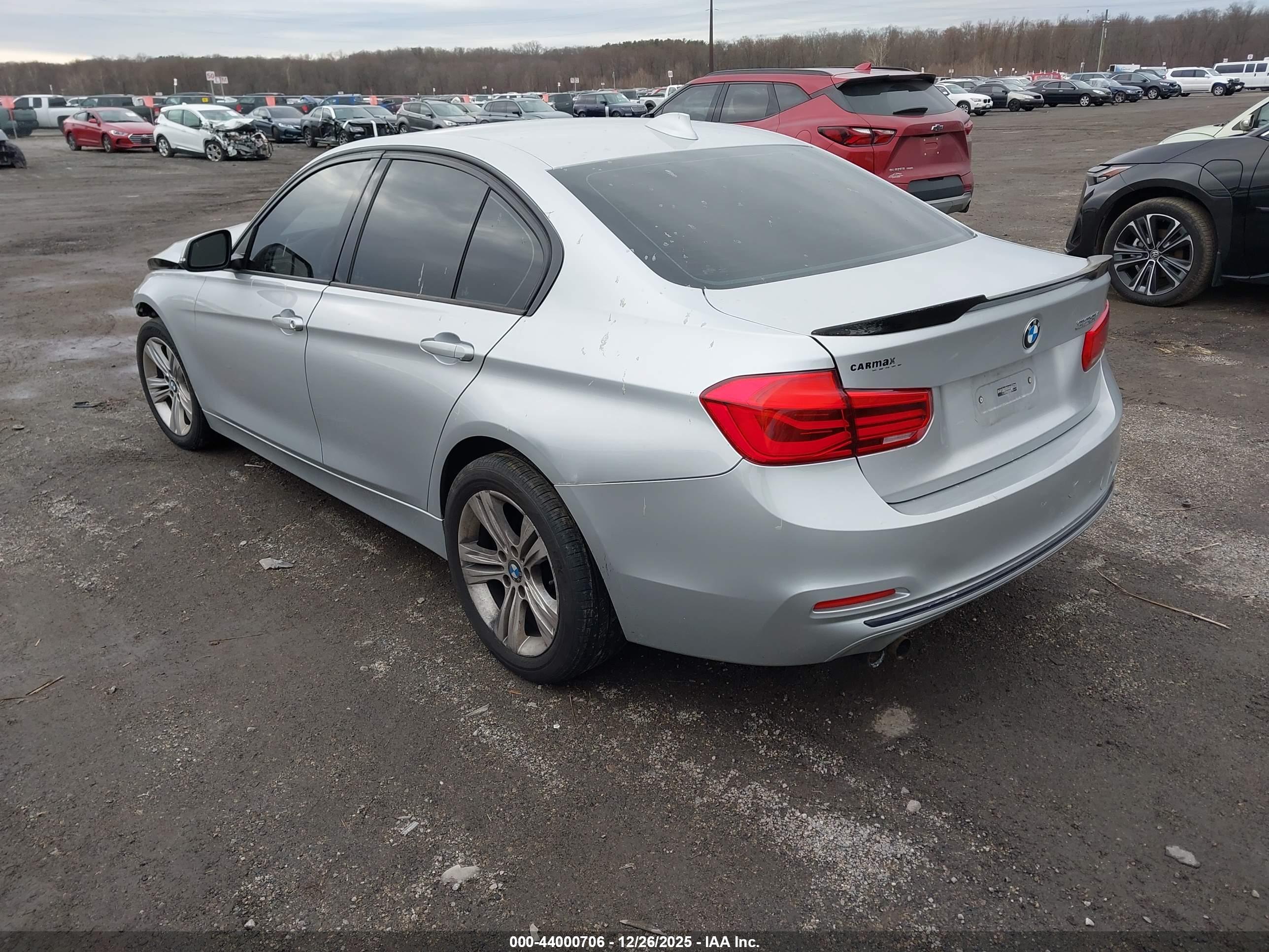 BMW 328I image 3