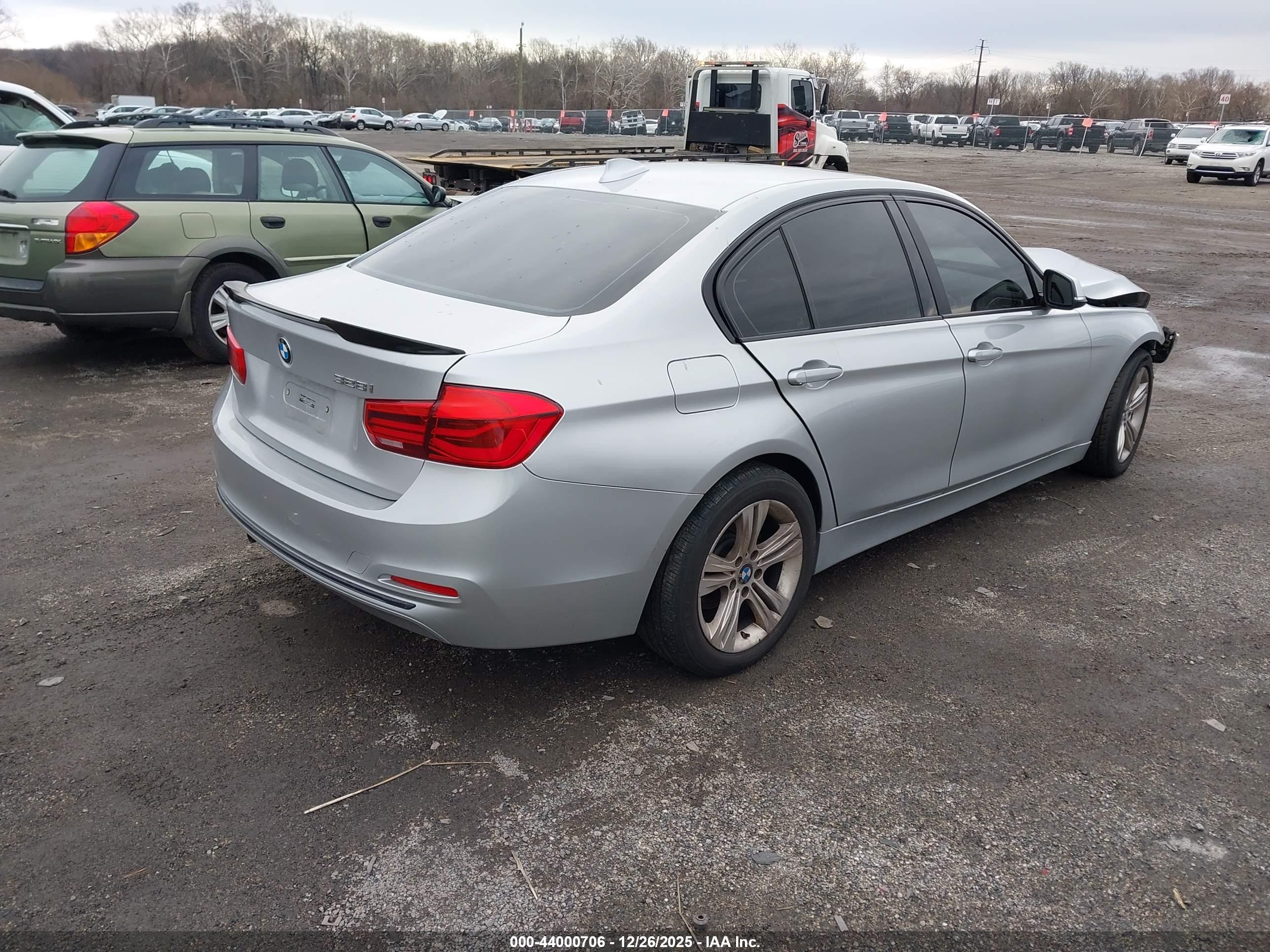 BMW 328I image 4