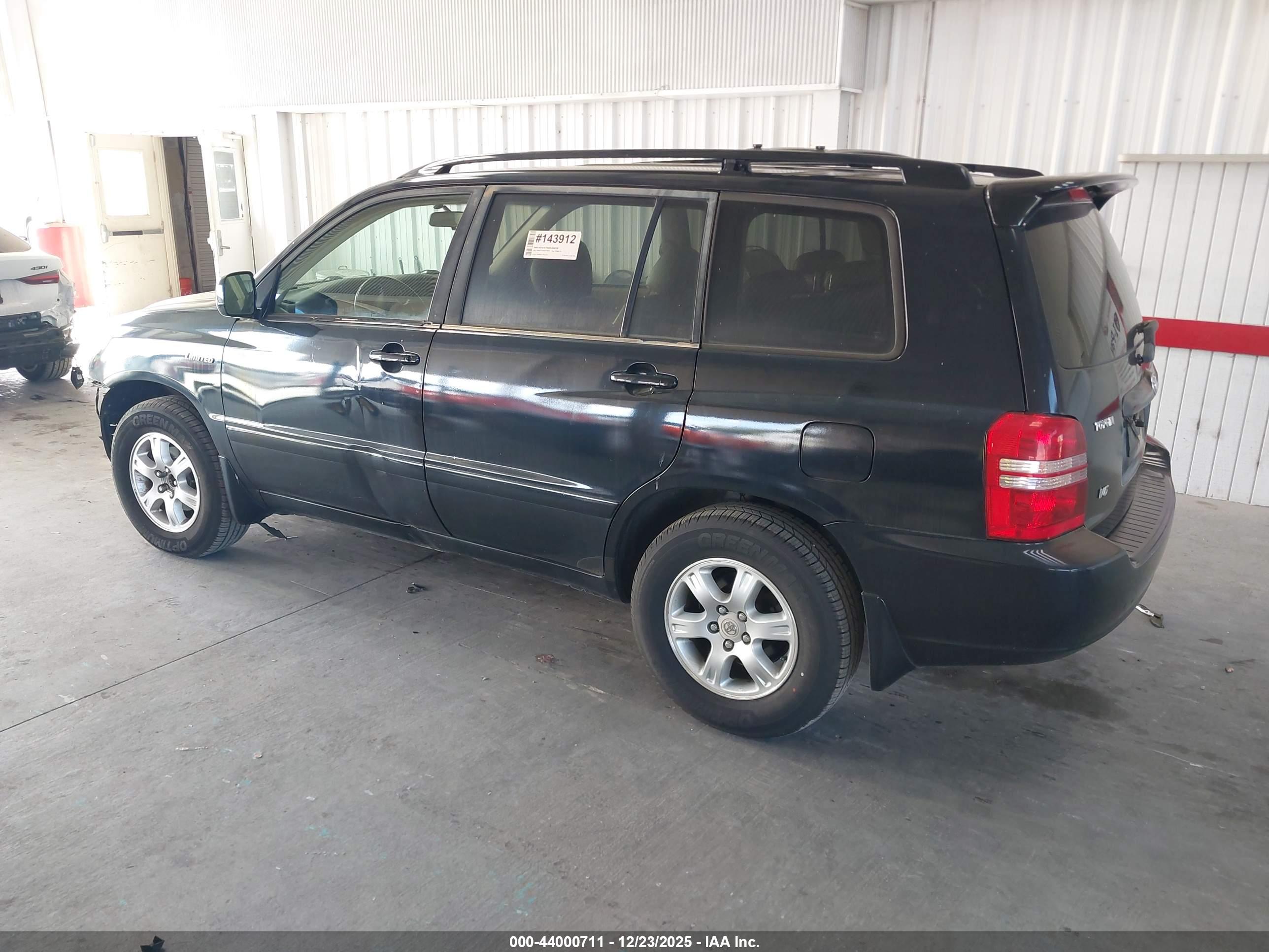 TOYOTA HIGHLANDER image 3
