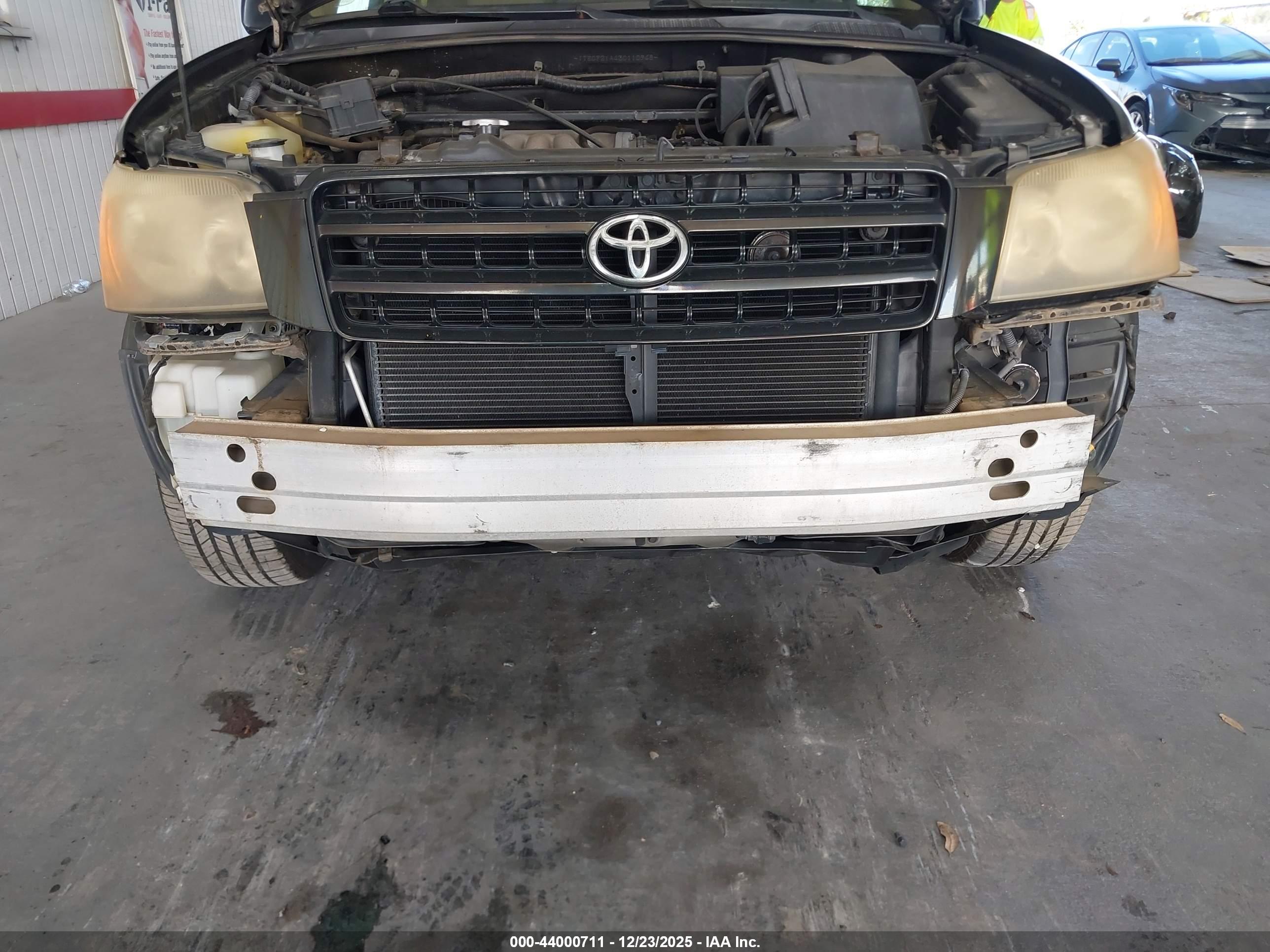 TOYOTA HIGHLANDER image 6