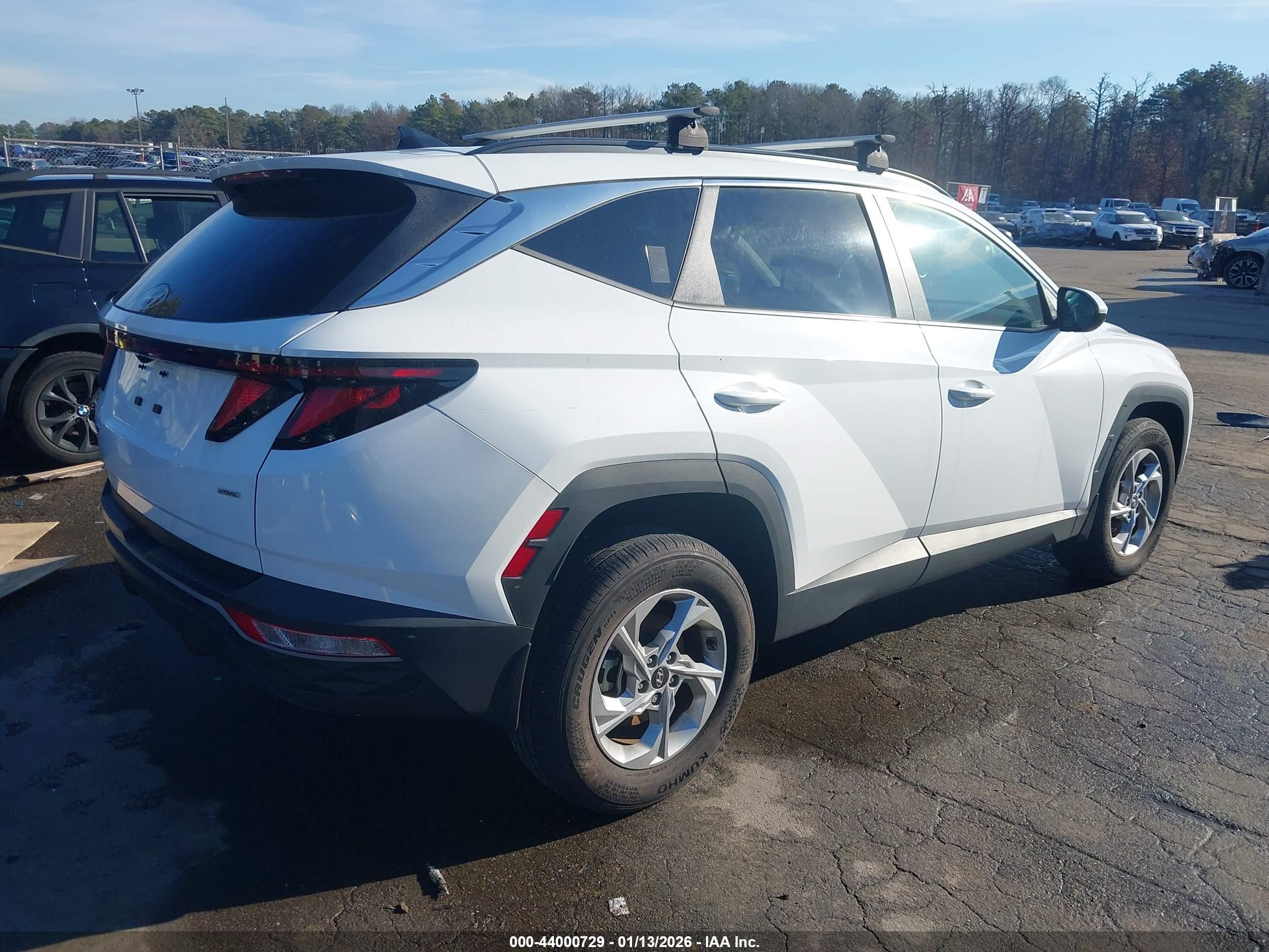 HYUNDAI TUCSON image 4