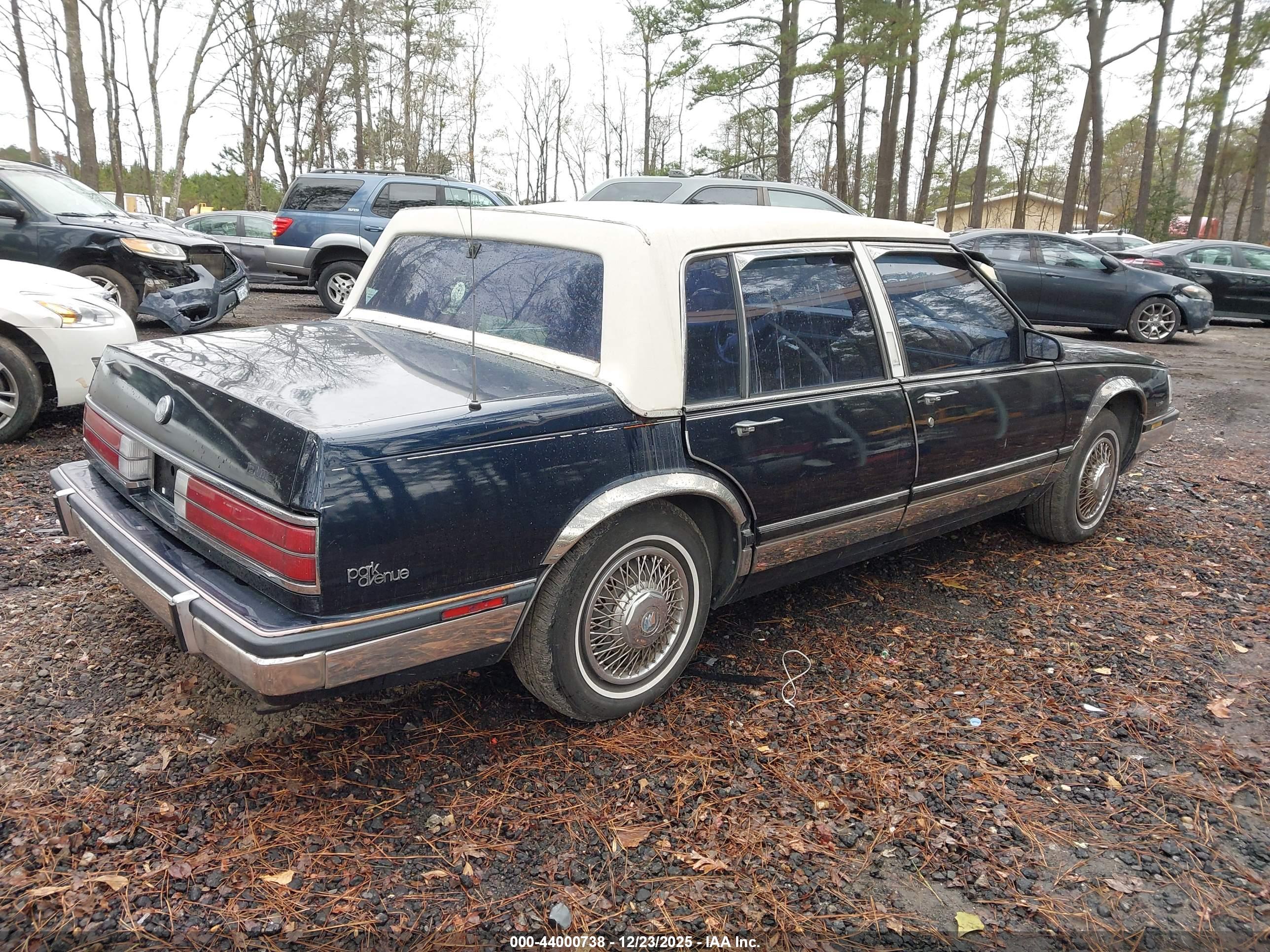BUICK ELECTRA image 4