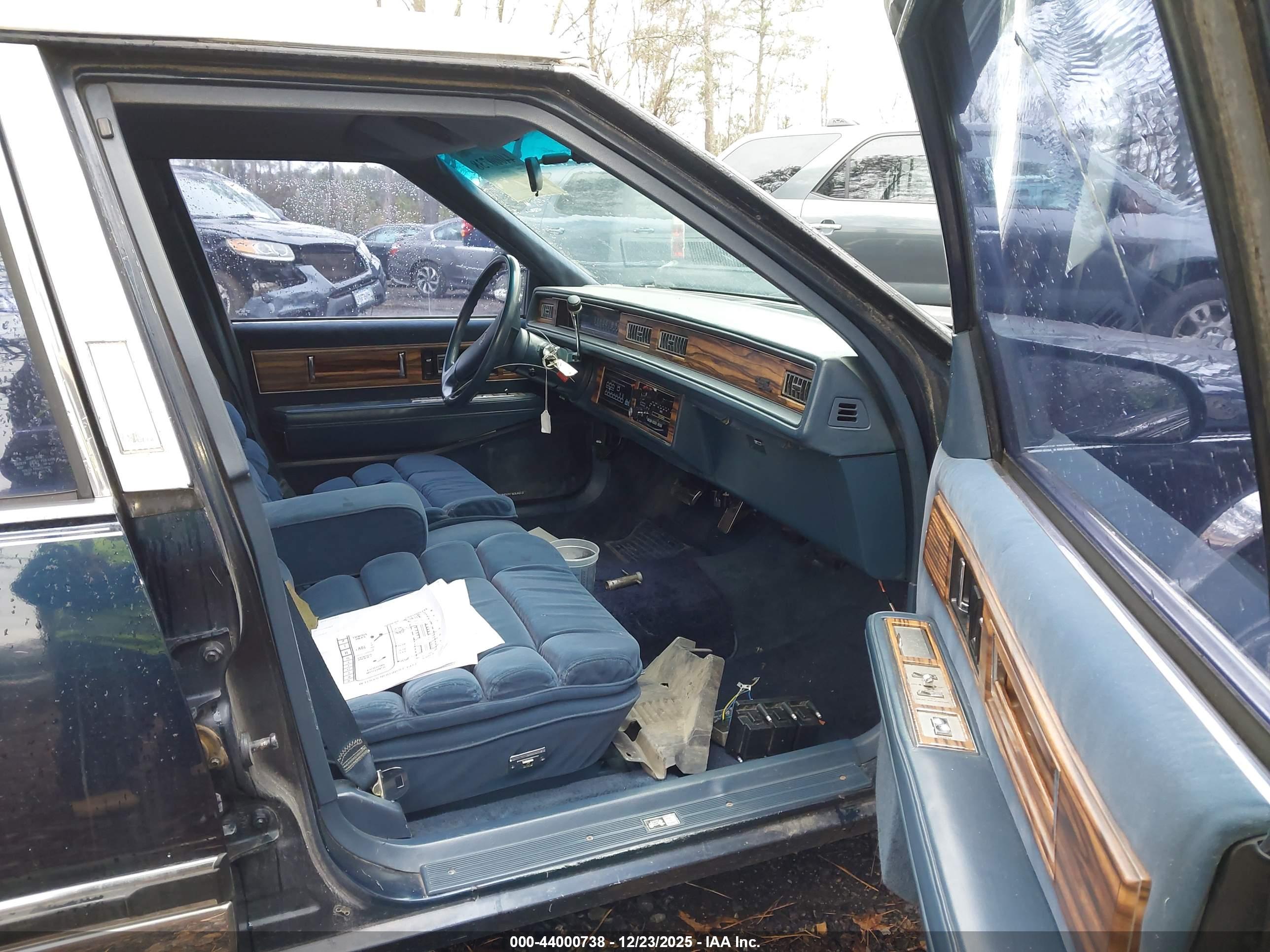BUICK ELECTRA image 5