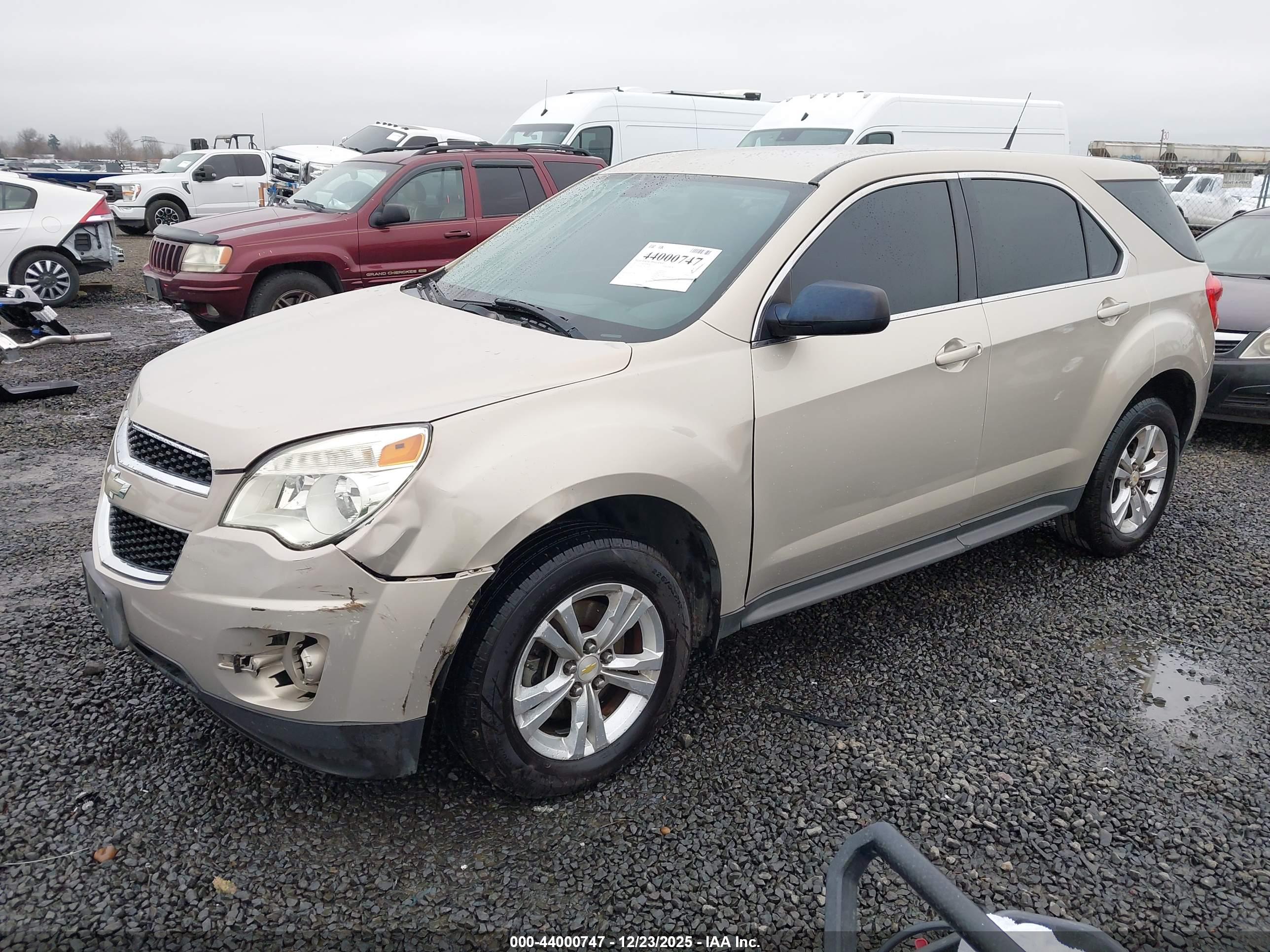 CHEVROLET EQUINOX image 2