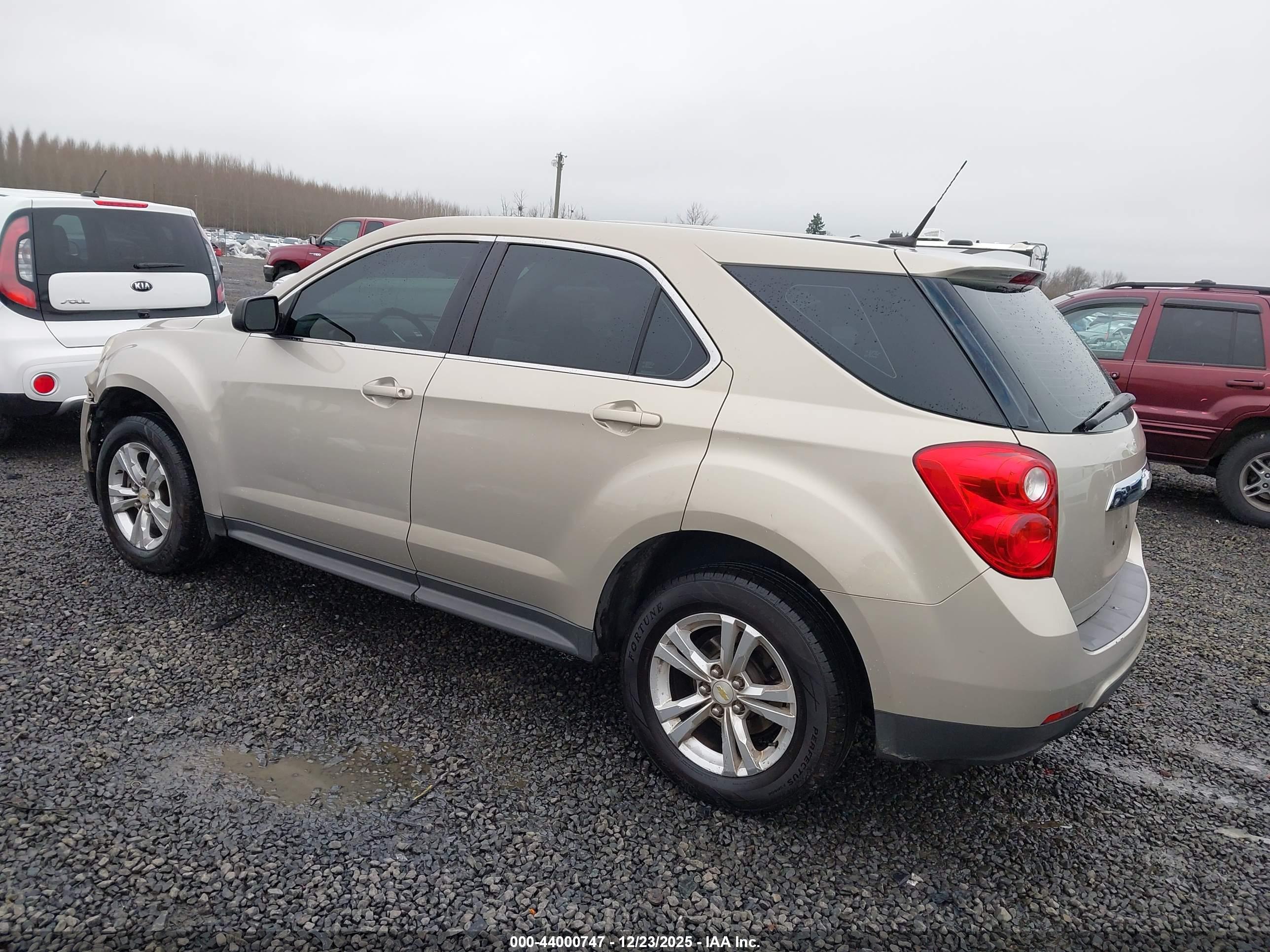 CHEVROLET EQUINOX image 3
