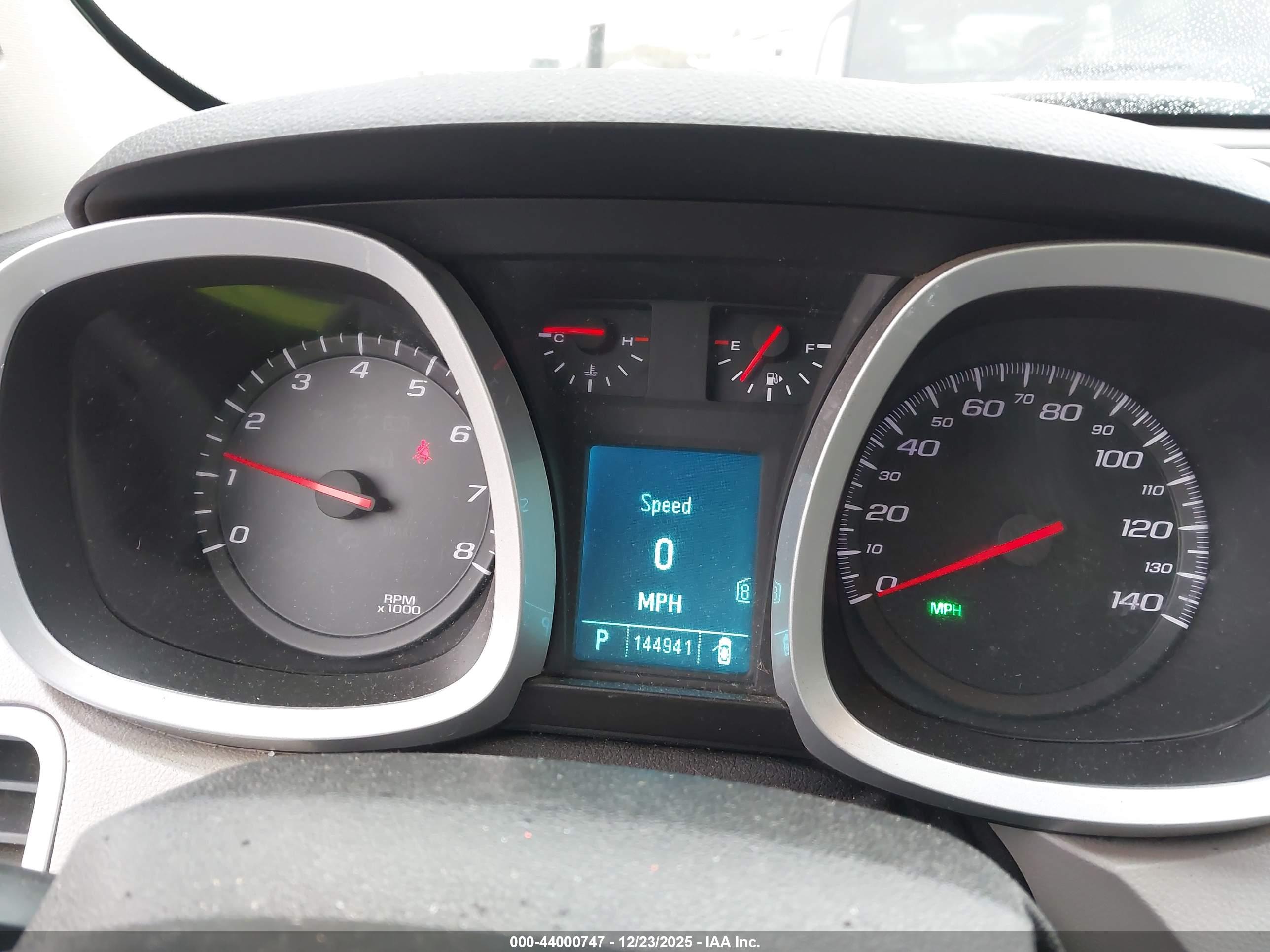 CHEVROLET EQUINOX image 7