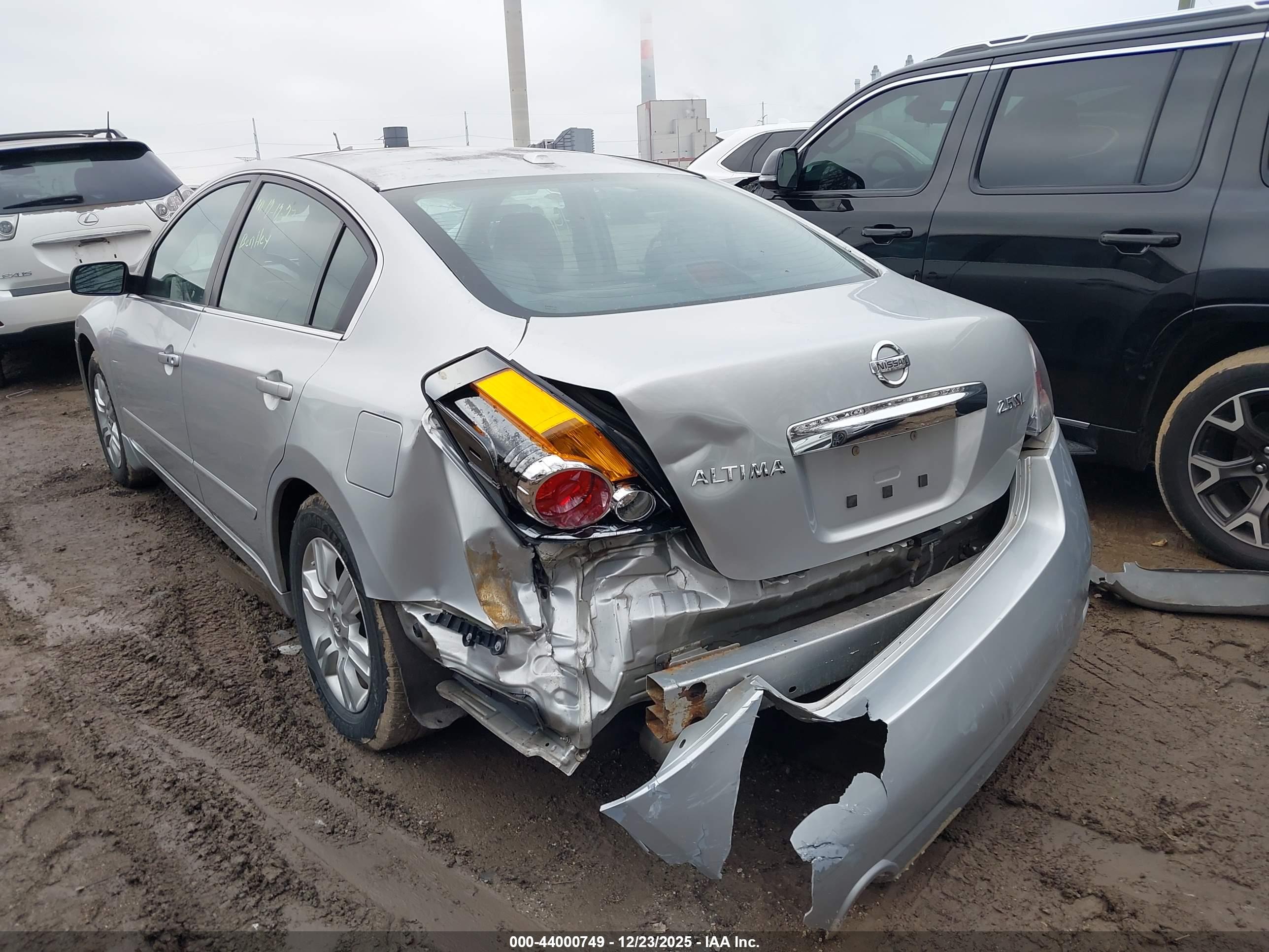 NISSAN ALTIMA image 6