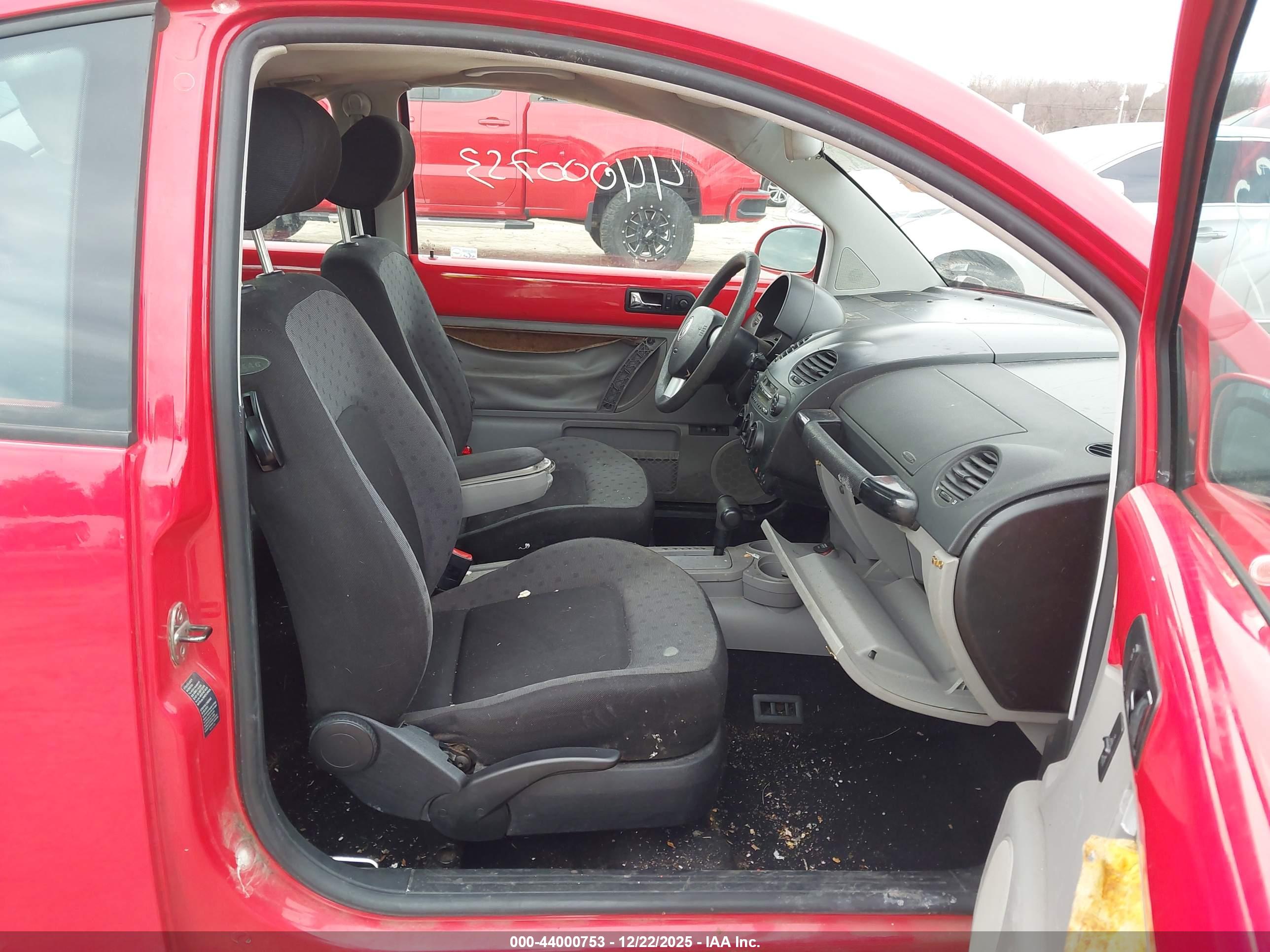 VOLKSWAGEN NEW image 5
