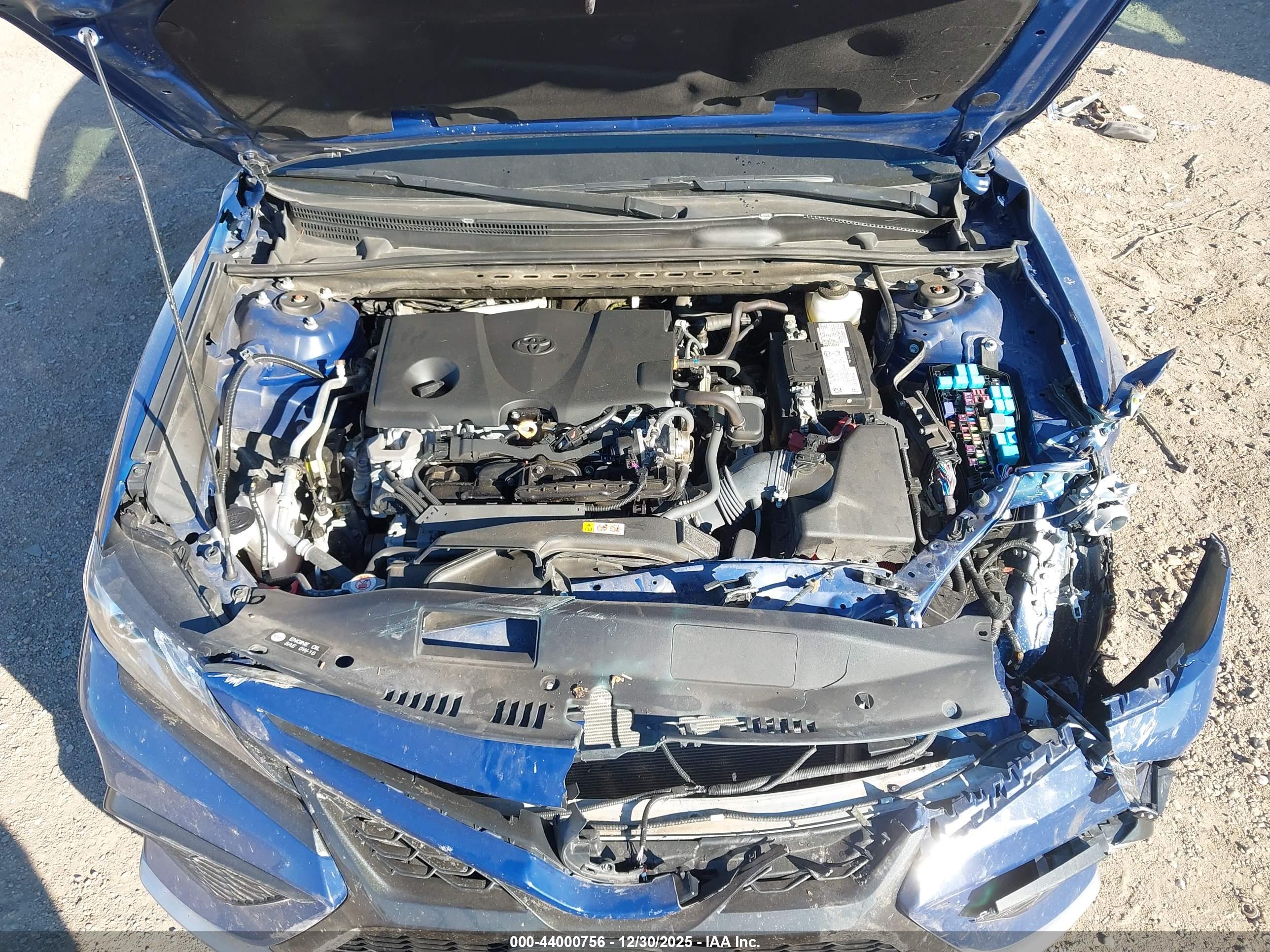TOYOTA CAMRY image 10