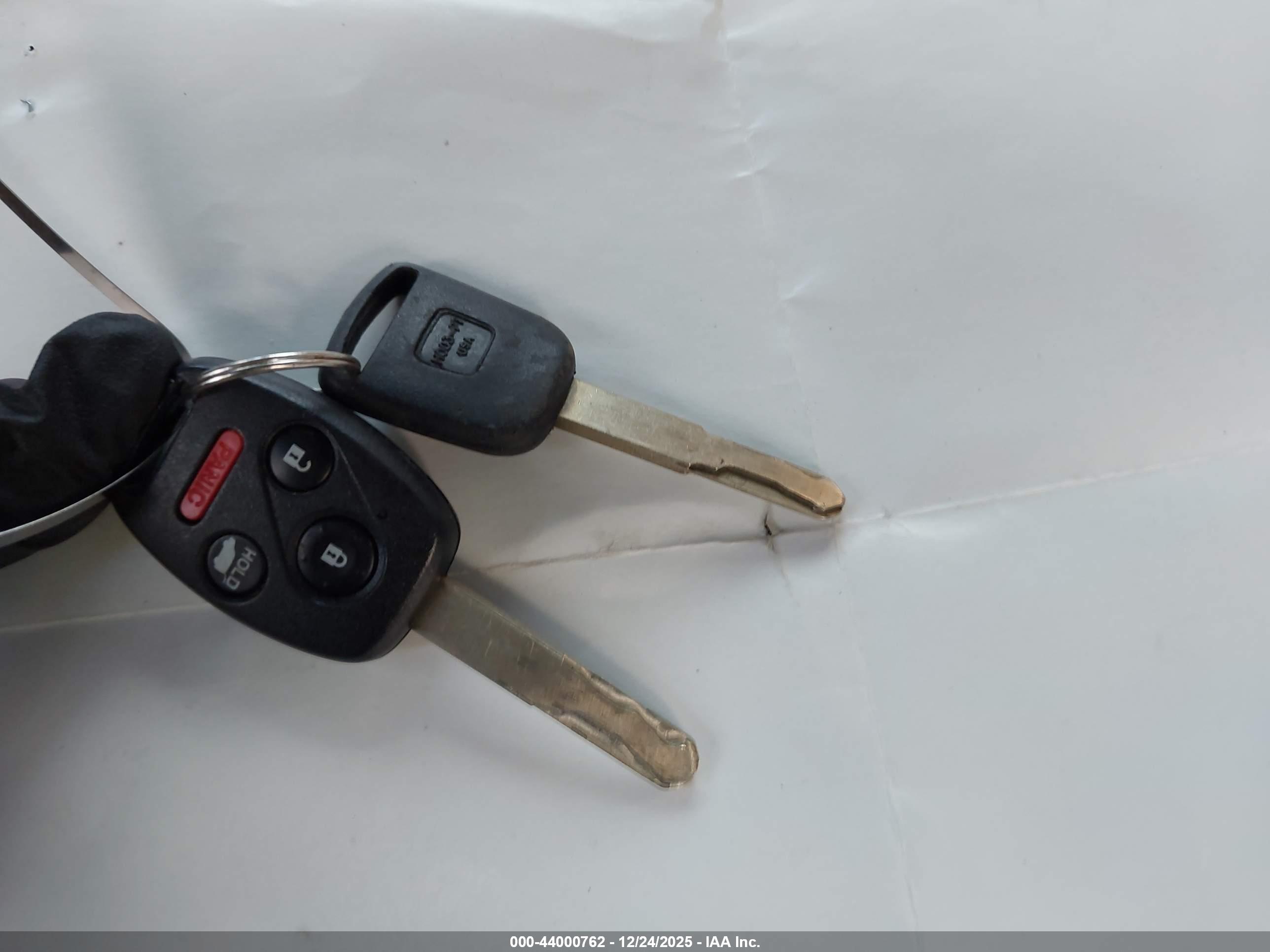 HONDA PILOT image 11