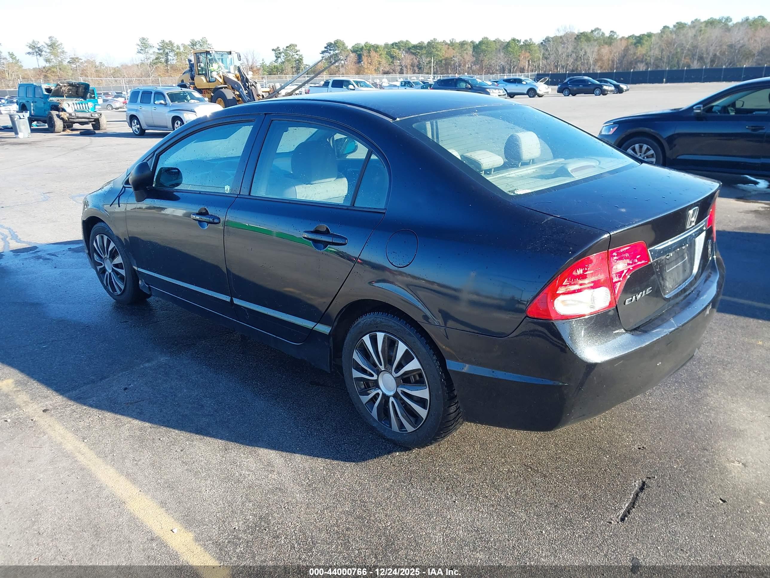 HONDA CIVIC image 3