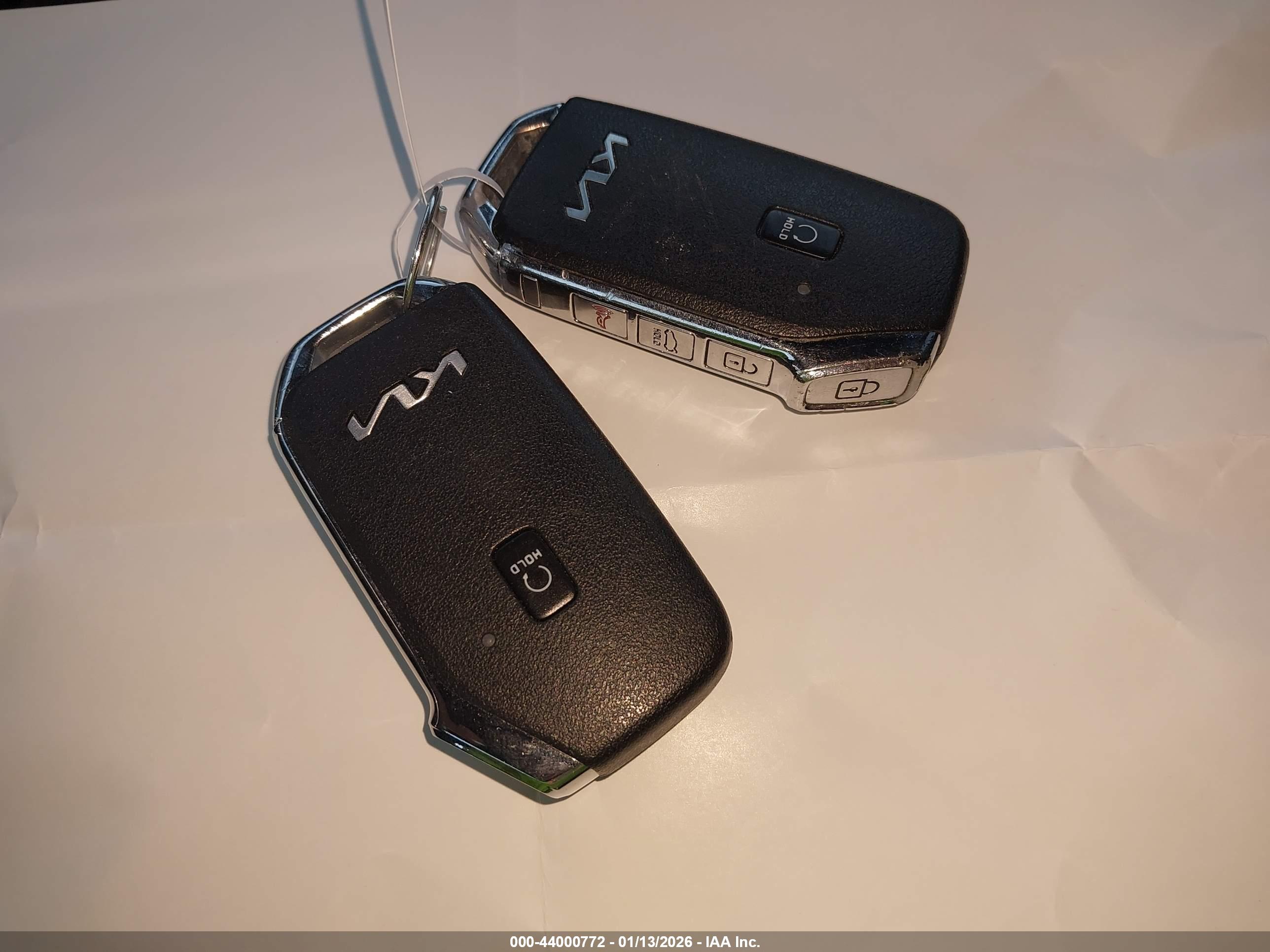 KIA K5 image 11