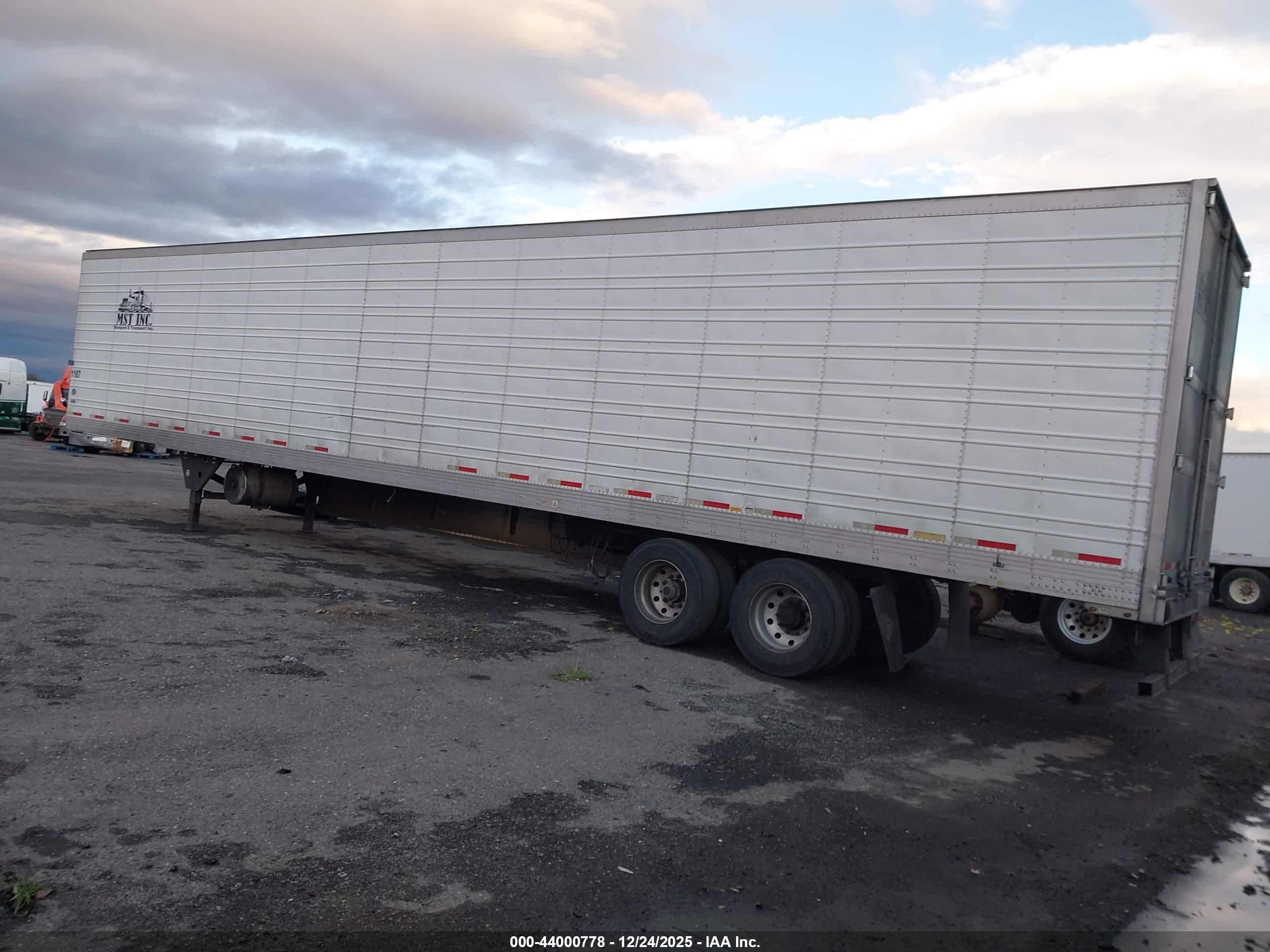 UTILITY TRAILER image 3