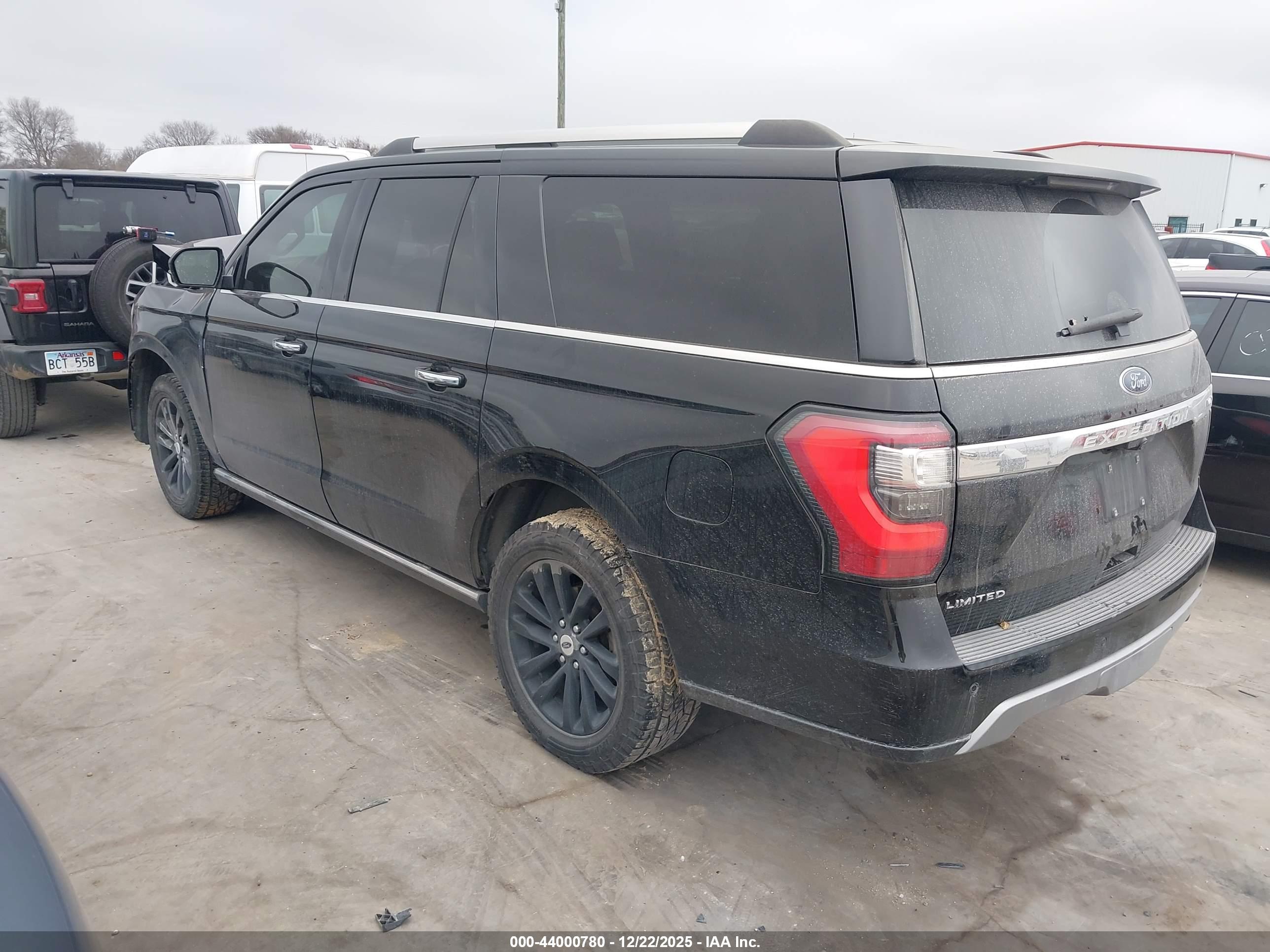 FORD EXPEDITION image 3