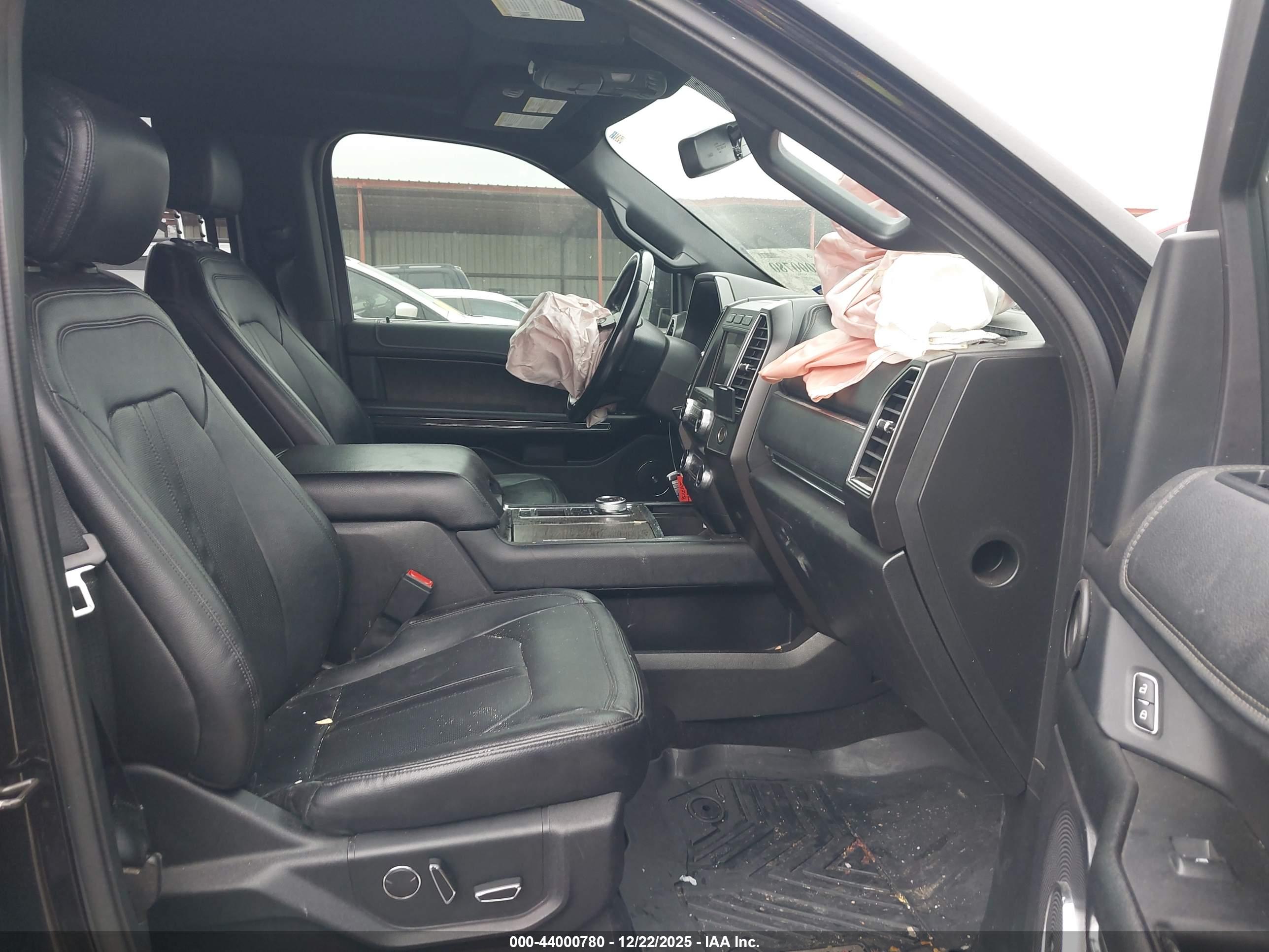 FORD EXPEDITION image 5