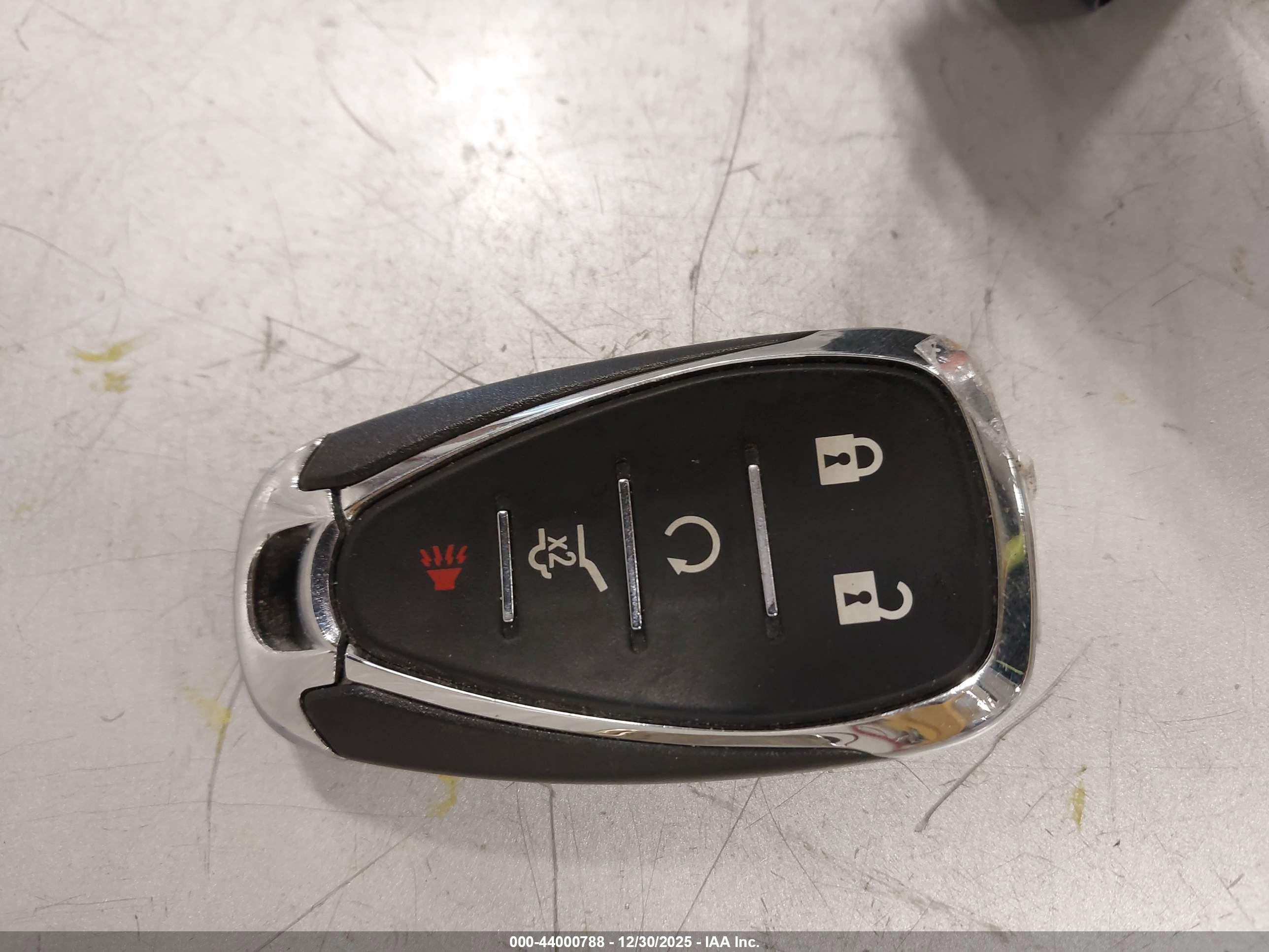 CHEVROLET EQUINOX image 11