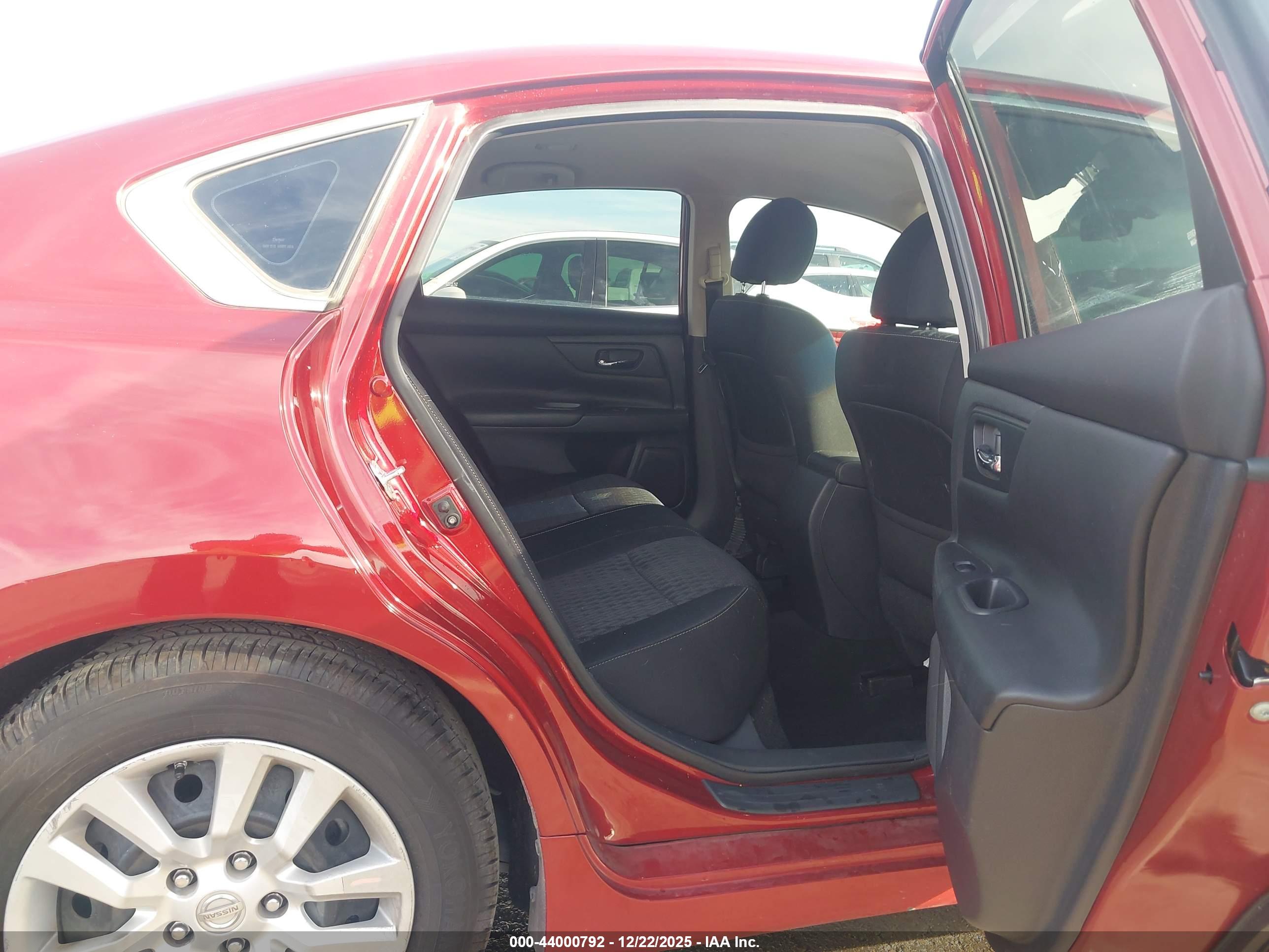 NISSAN ALTIMA image 8