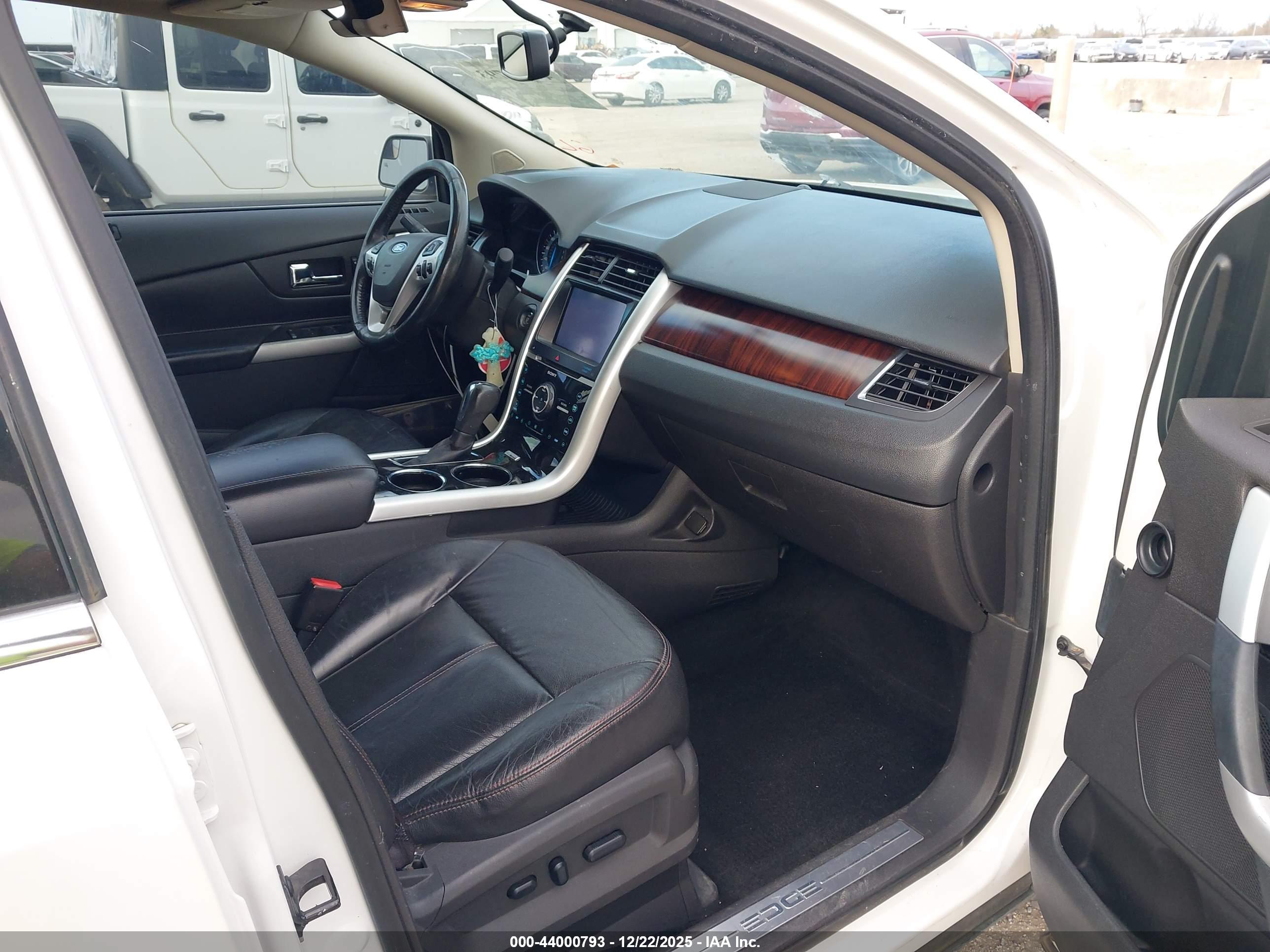 FORD EDGE image 5