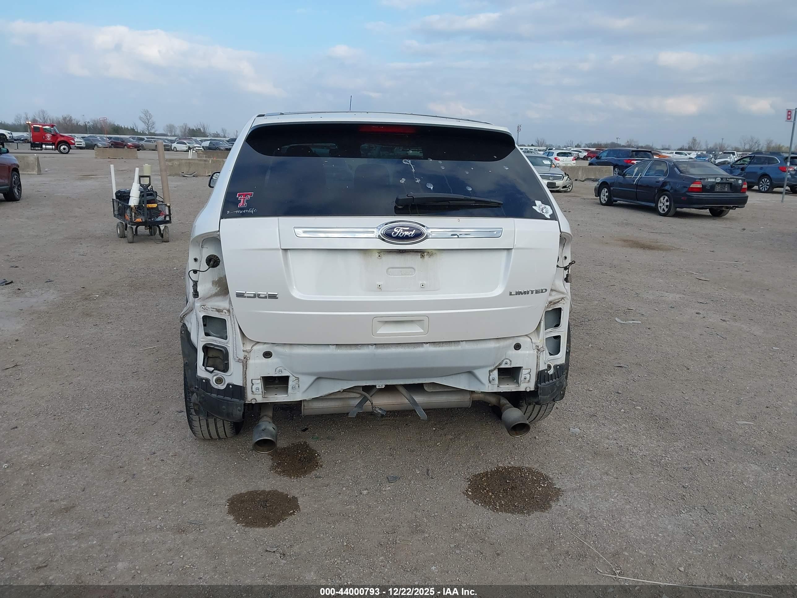 FORD EDGE image 6