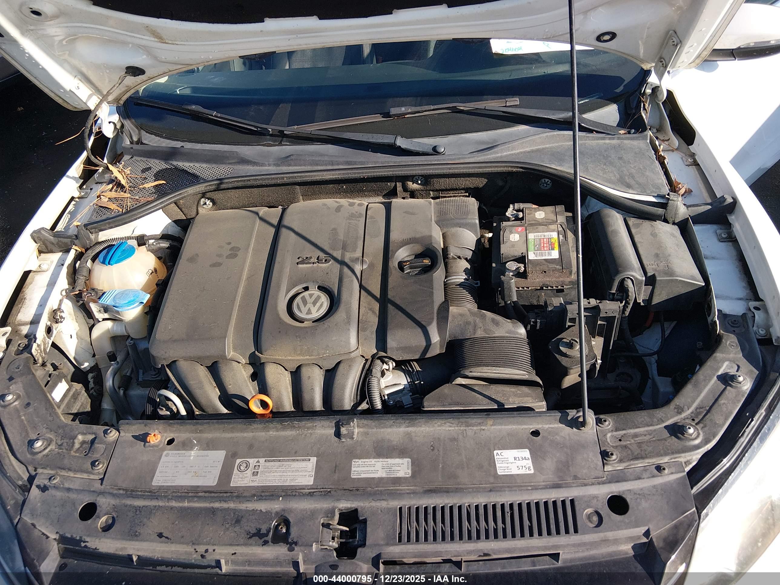 VOLKSWAGEN PASSAT image 10