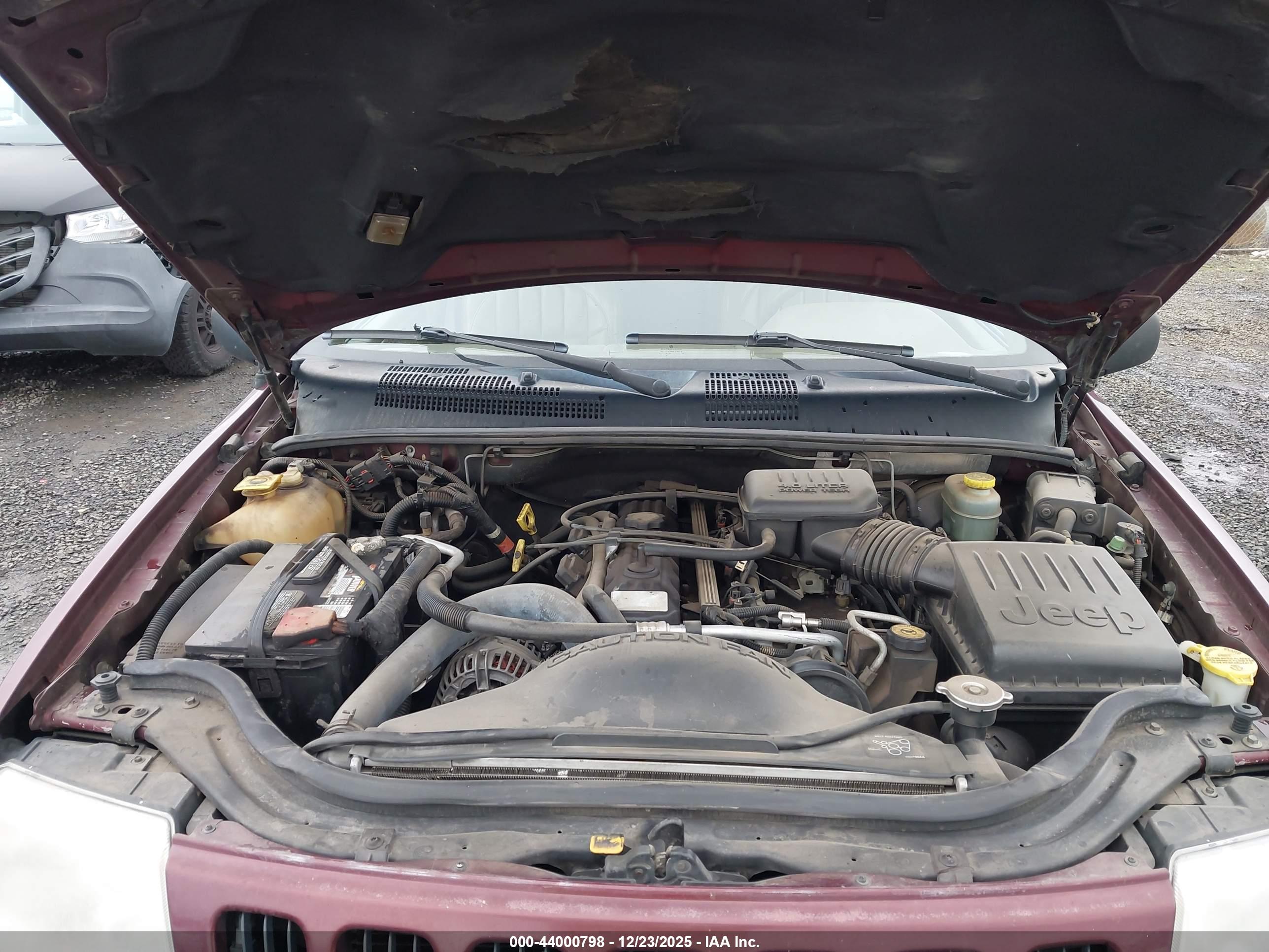 JEEP GRAND image 10