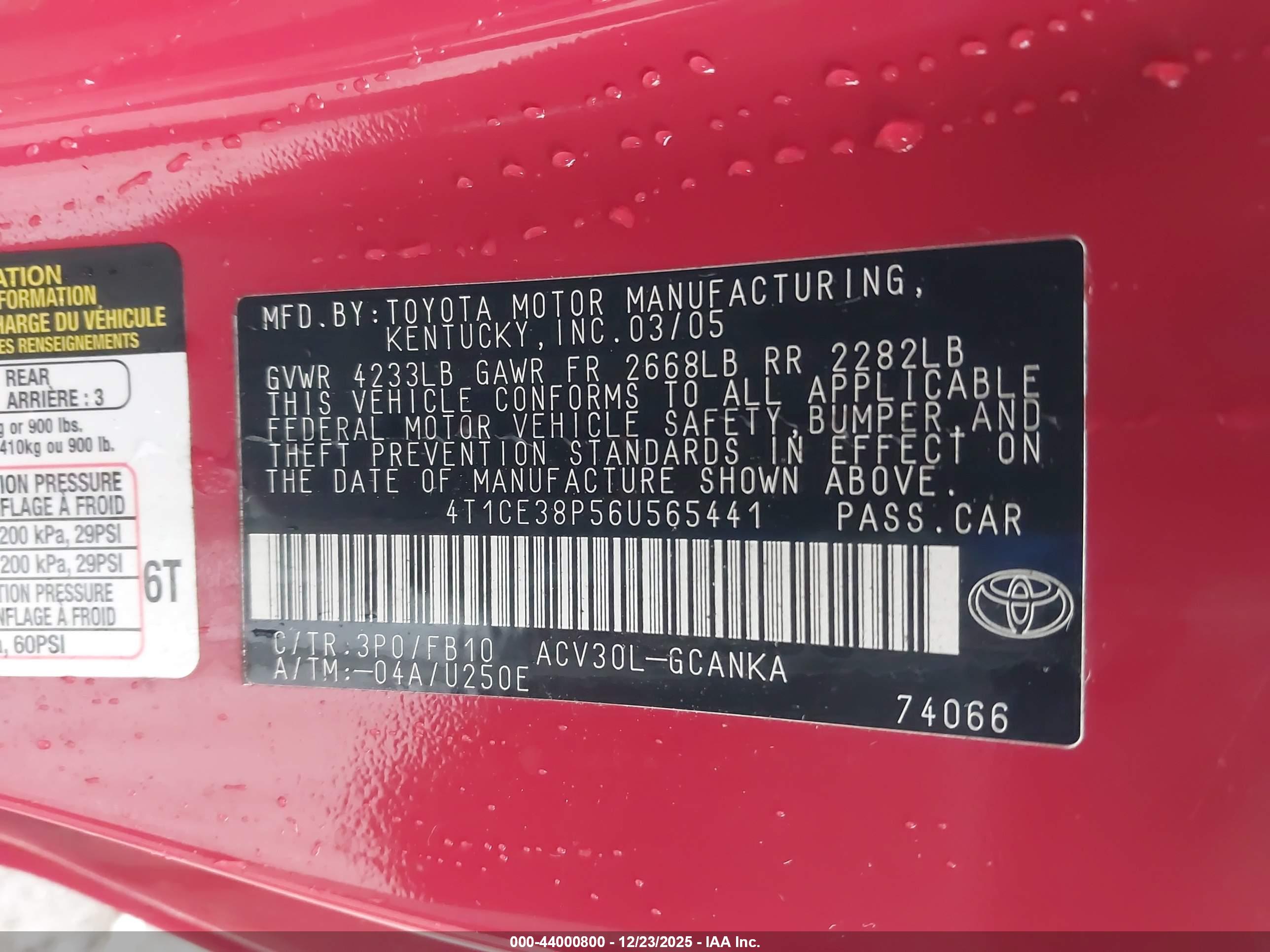 TOYOTA CAMRY image 9