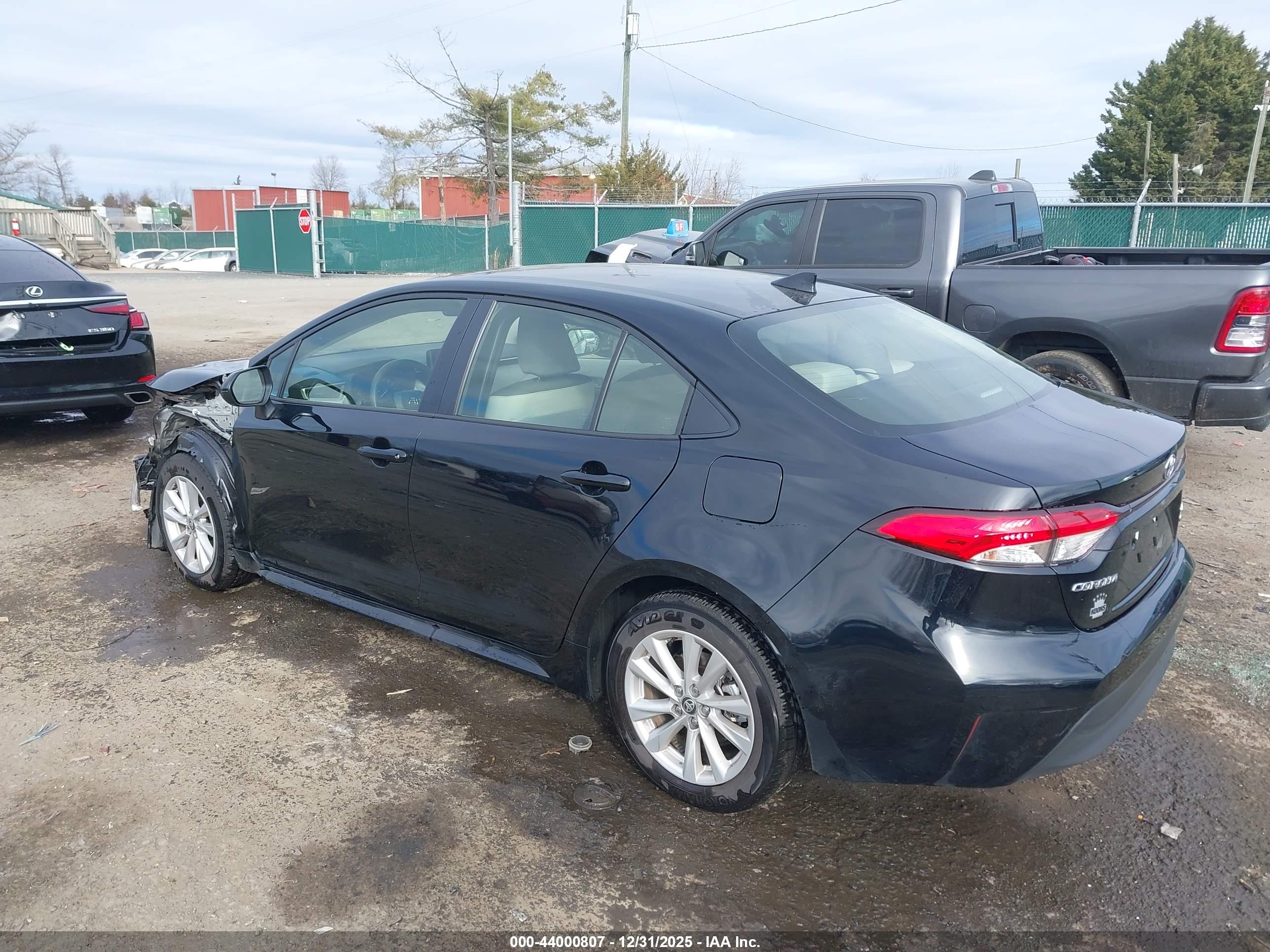 TOYOTA COROLLA image 3