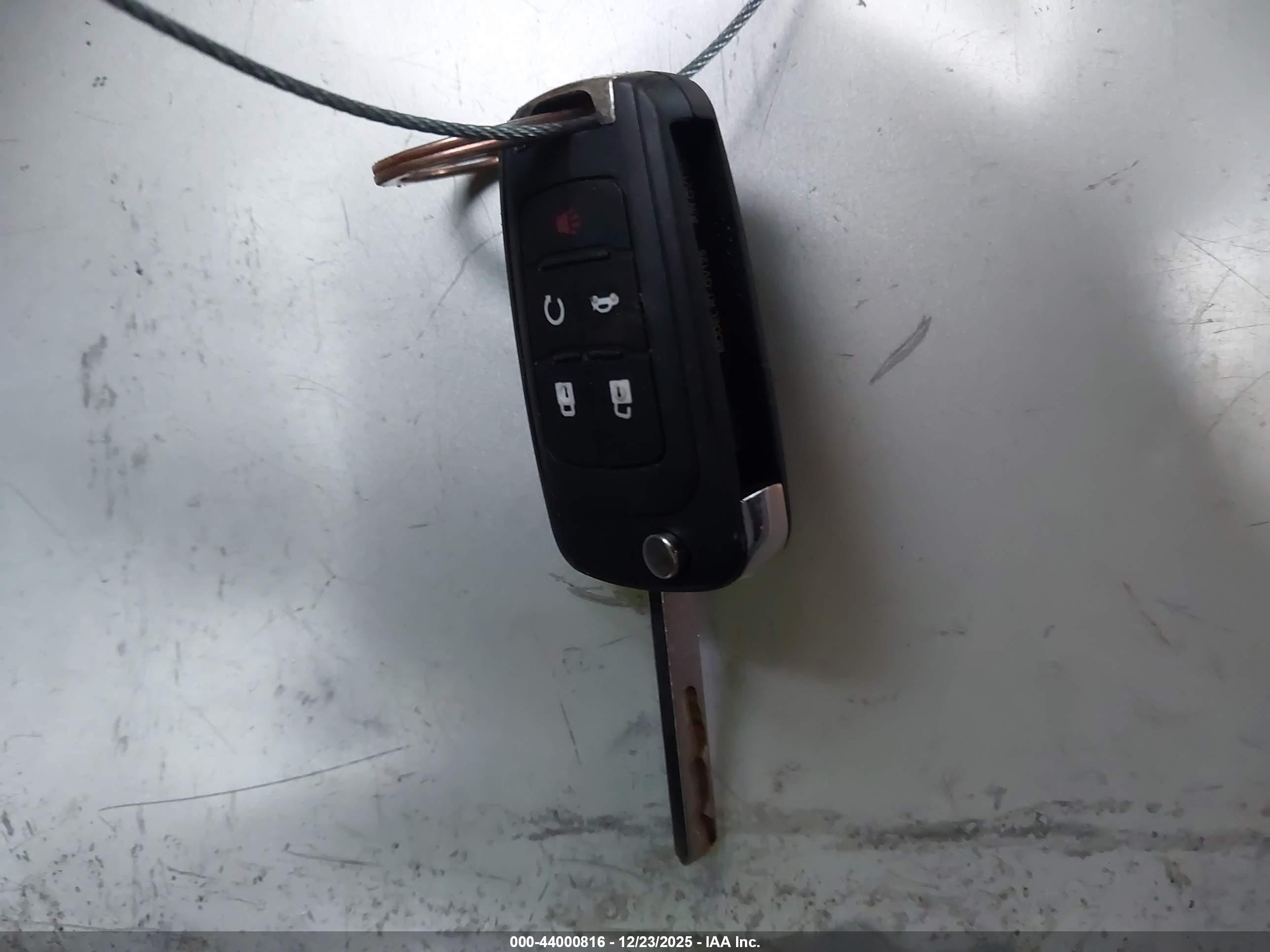 GMC TERRAIN image 11