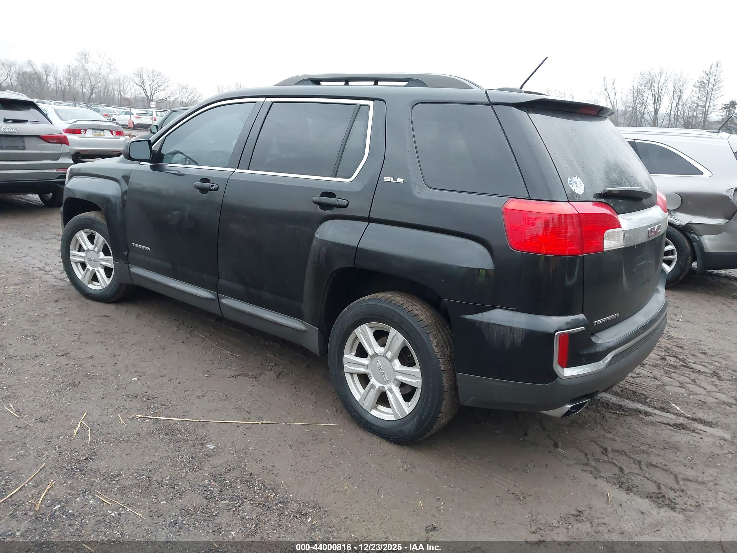 GMC TERRAIN image 3