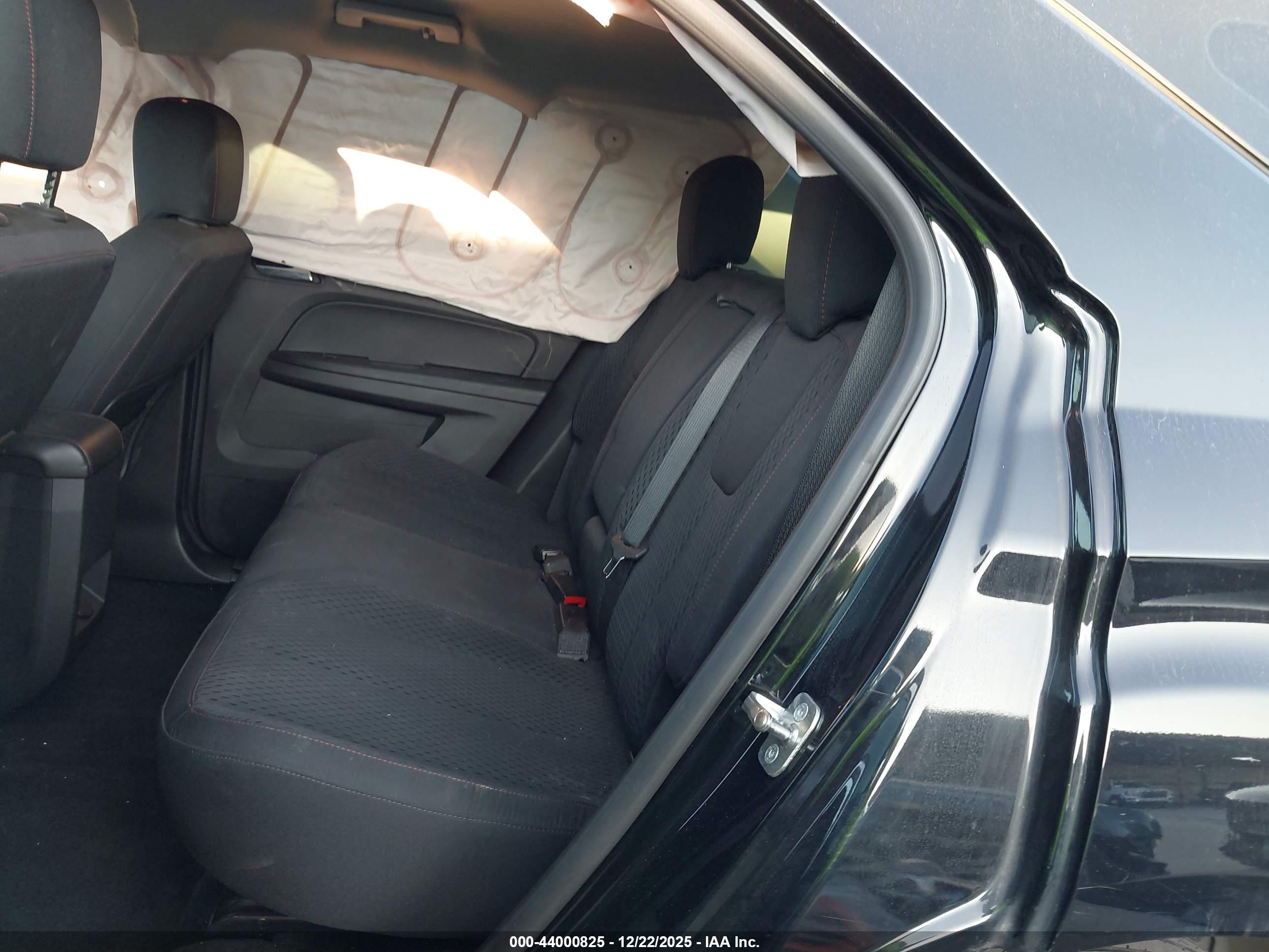 CHEVROLET EQUINOX image 8