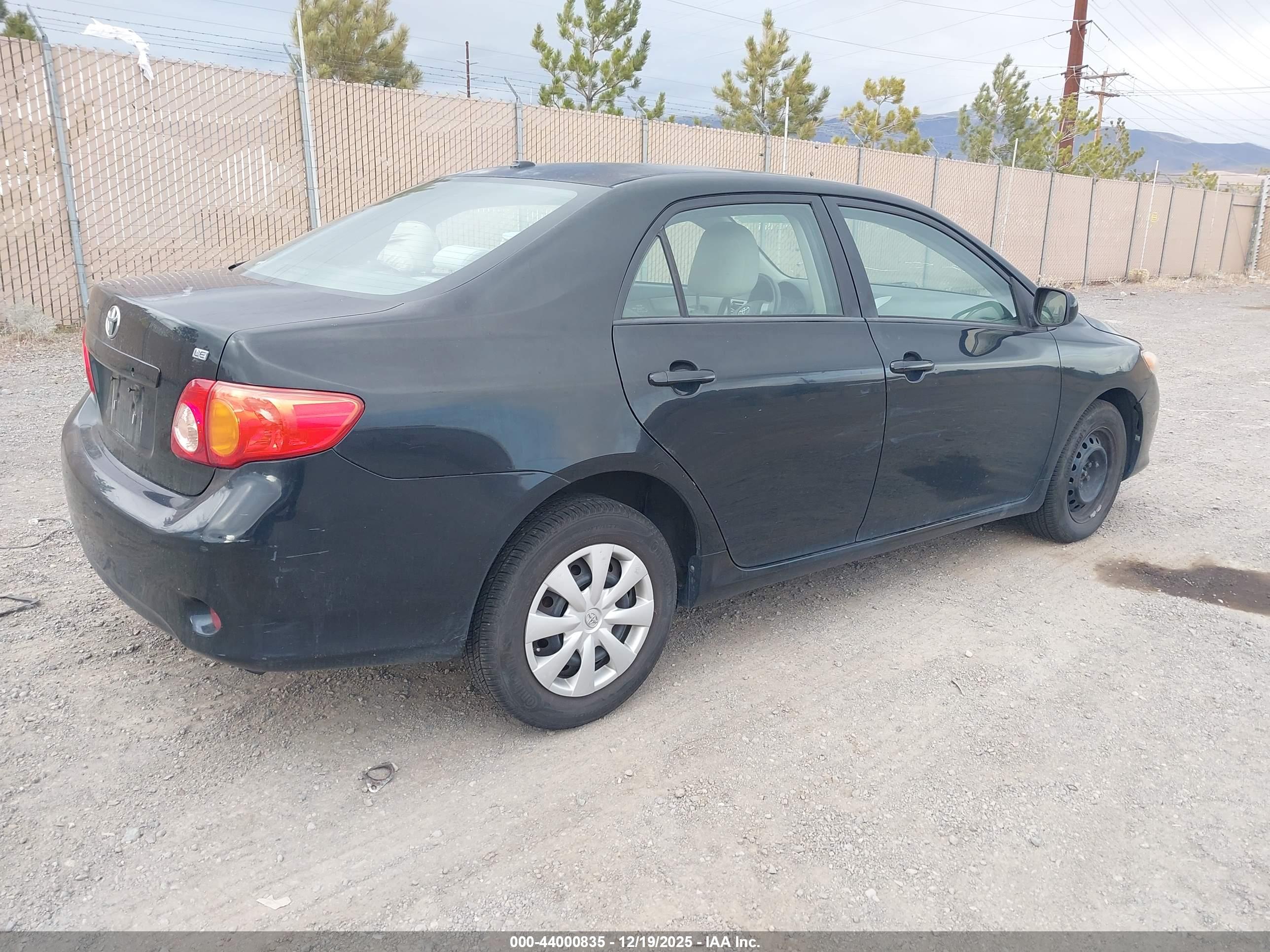 TOYOTA COROLLA image 4