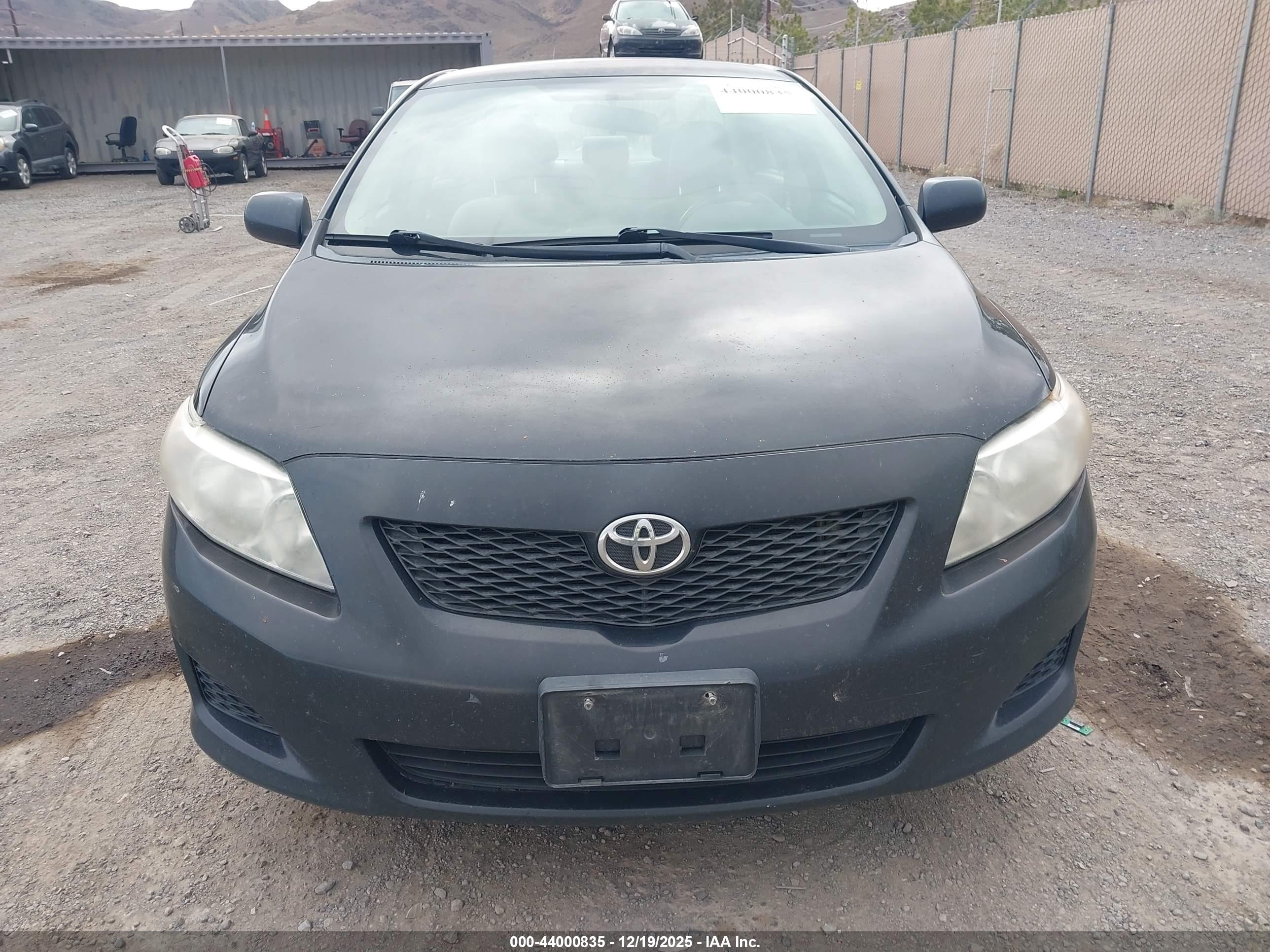 TOYOTA COROLLA image 6
