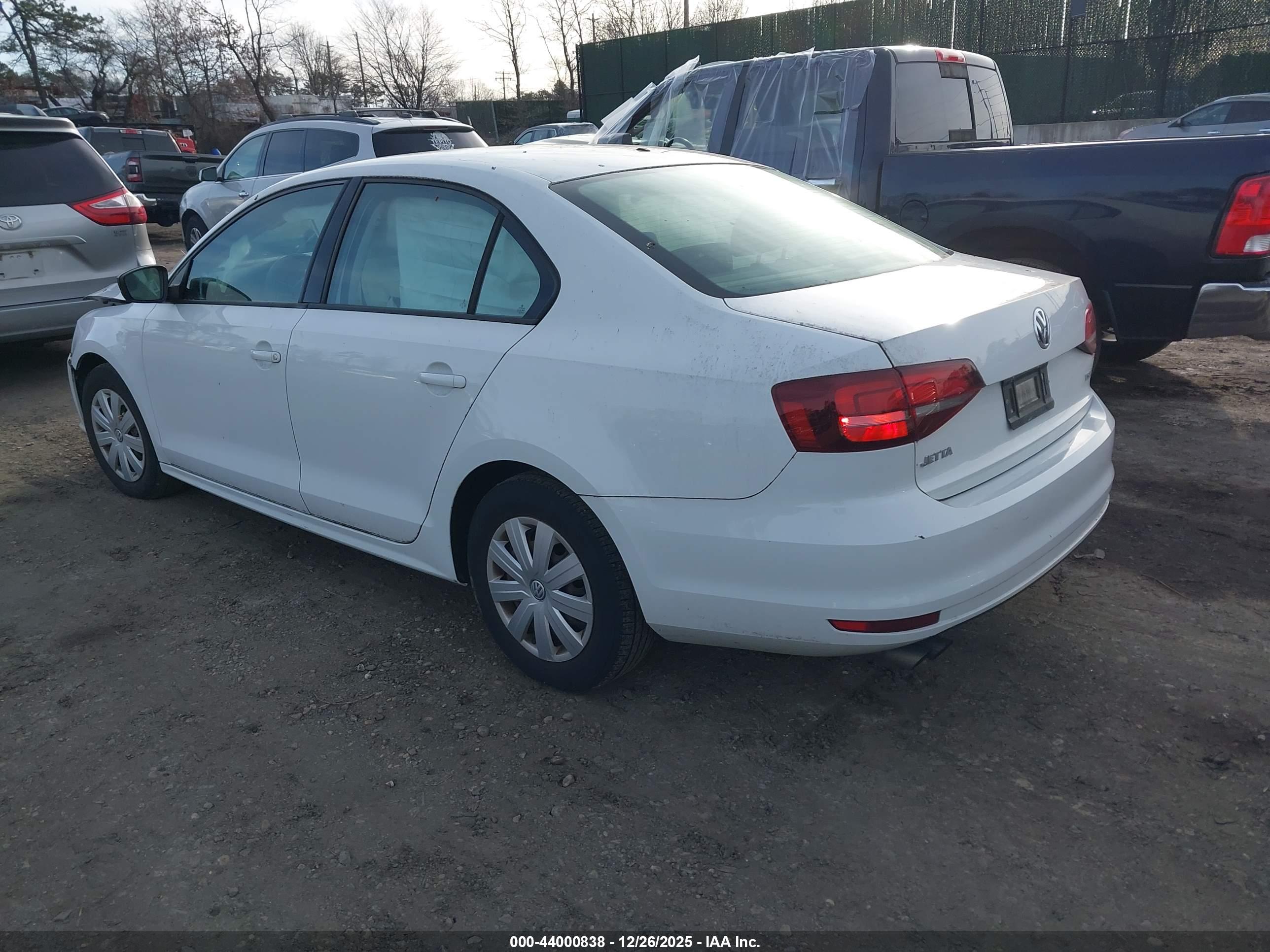 VOLKSWAGEN JETTA image 3