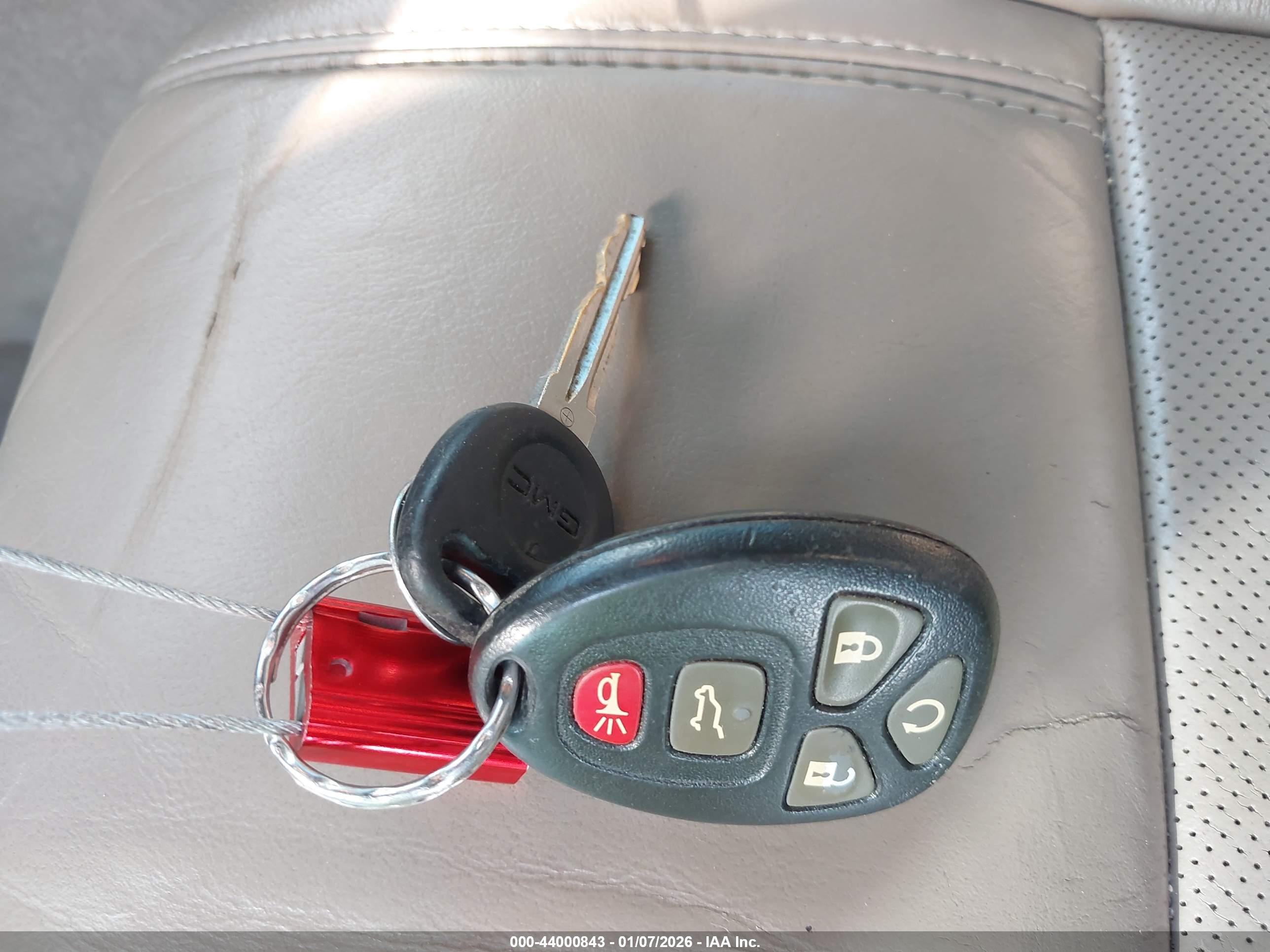 GMC ACADIA image 11
