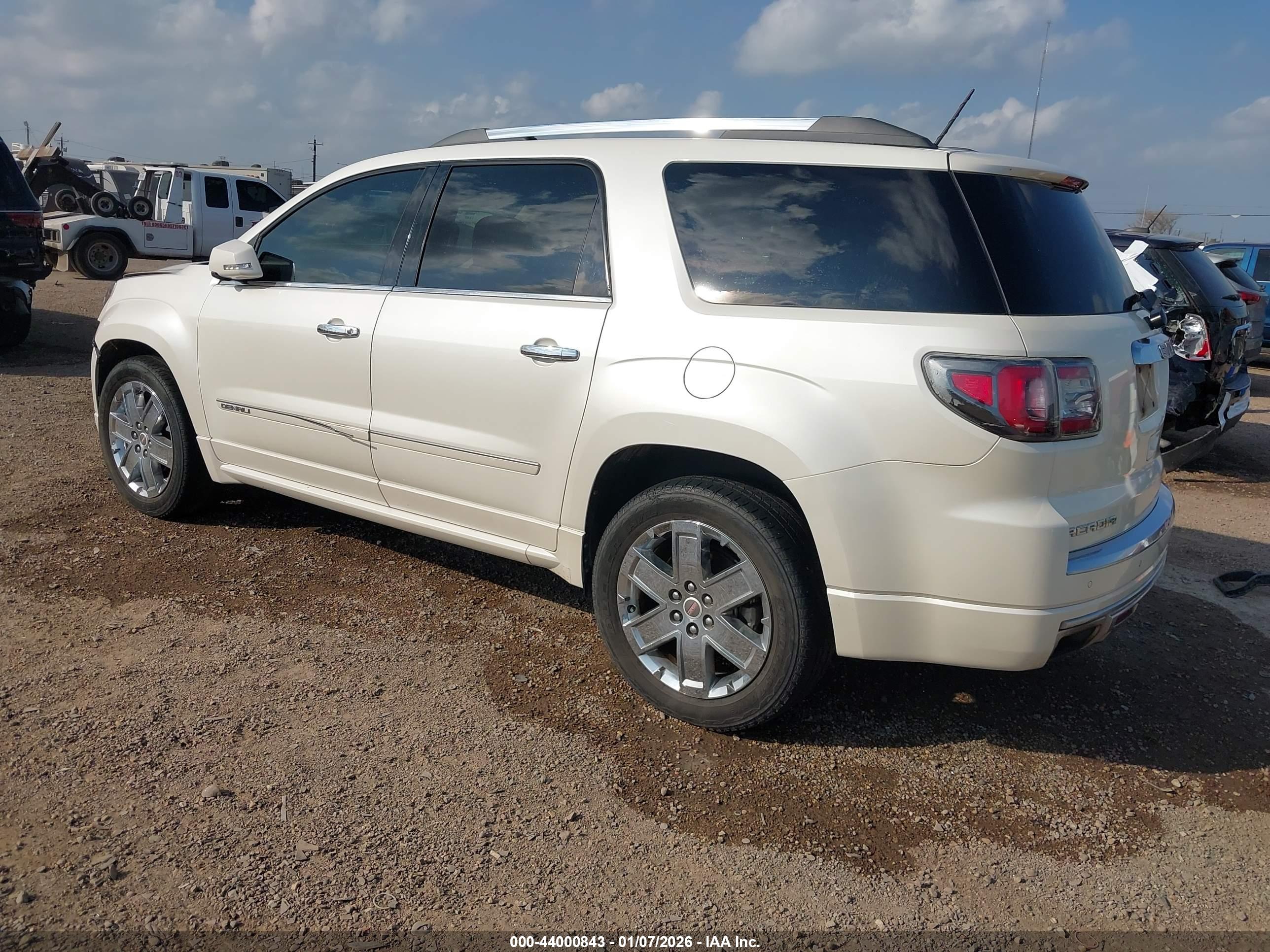 GMC ACADIA image 3