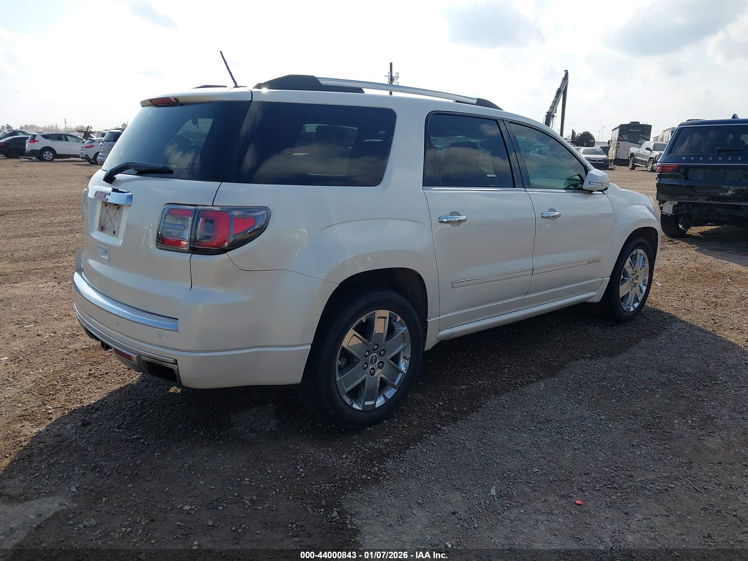 GMC ACADIA image 4