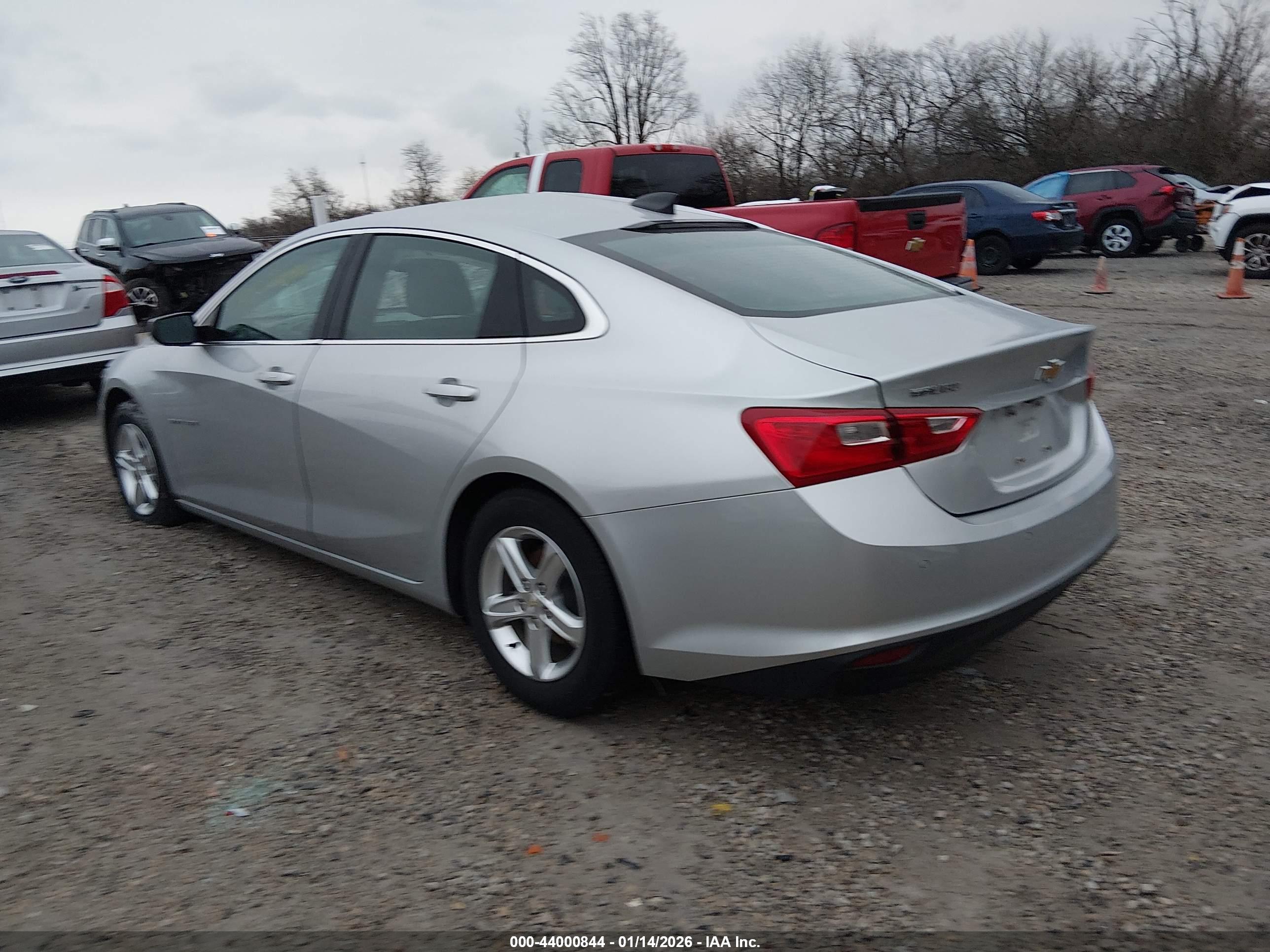 CHEVROLET MALIBU image 3