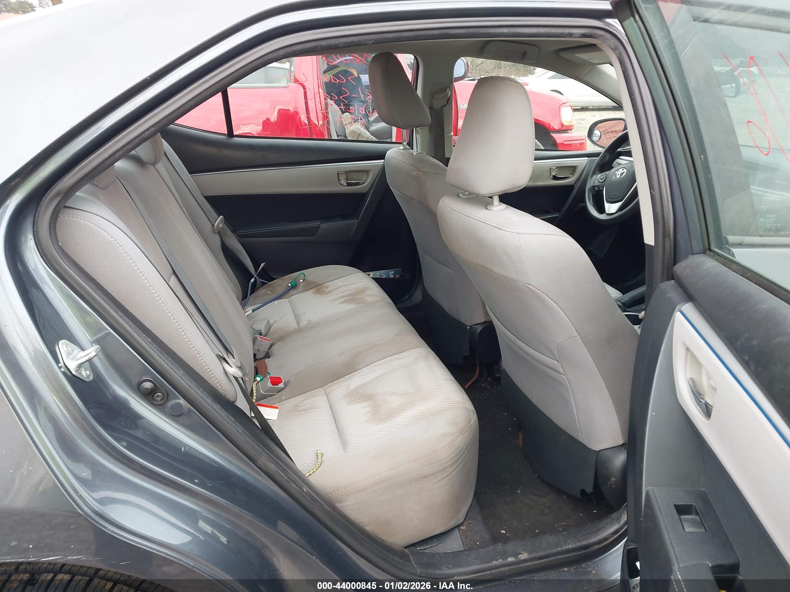 TOYOTA COROLLA image 8